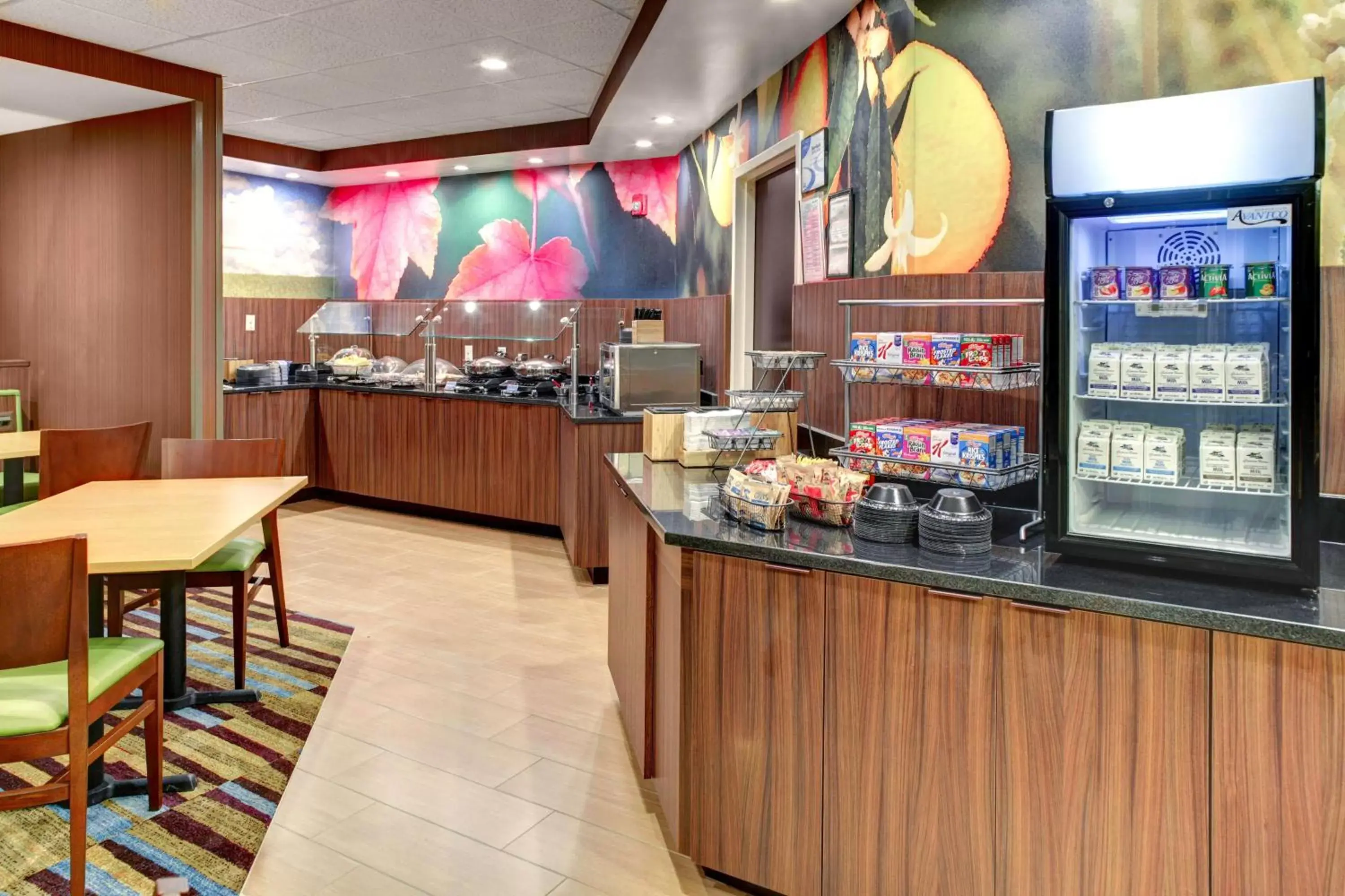 Breakfast in Fairfield Inn and Suites by Marriott Atlanta Suwanee