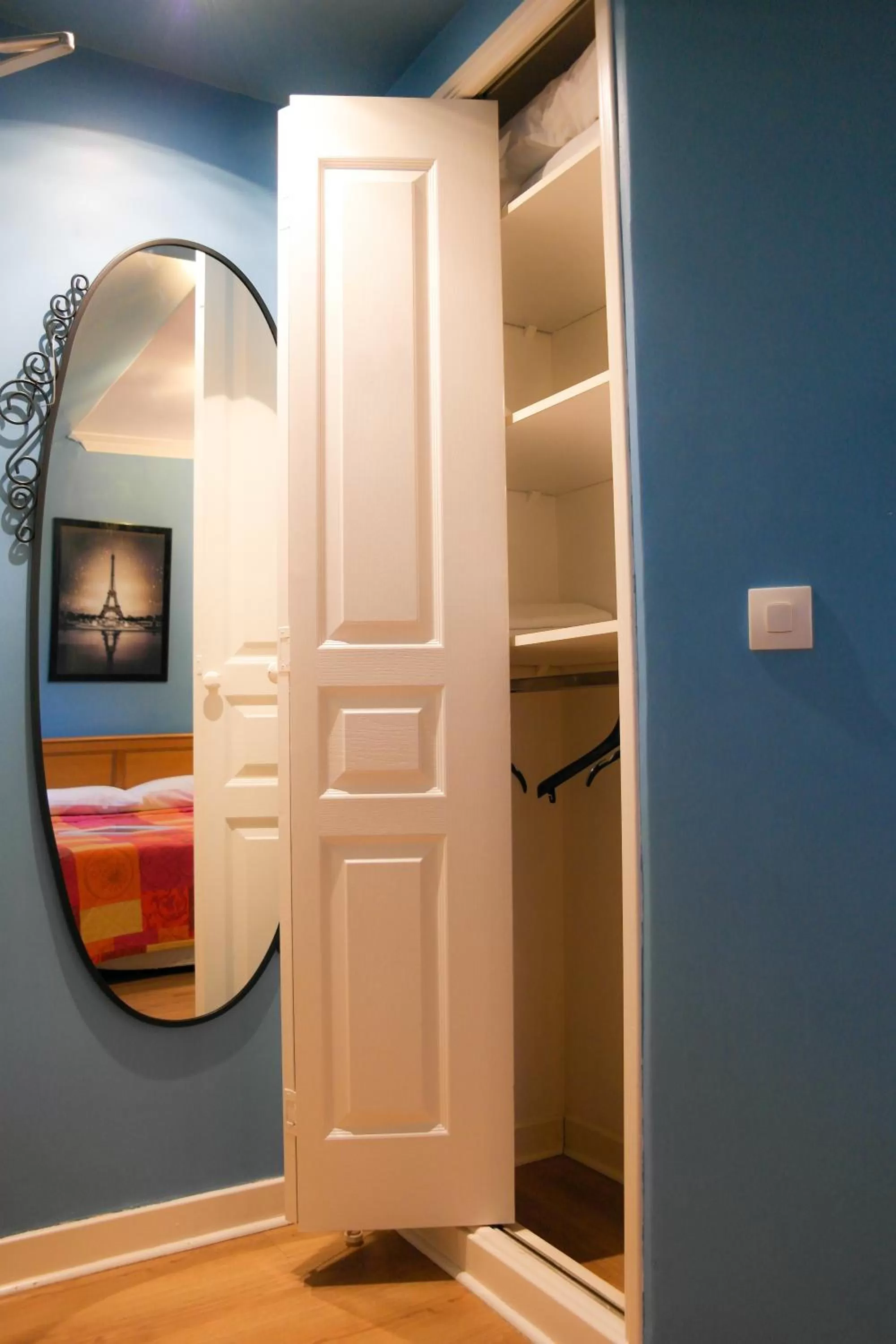 Bedroom in Hotel Audran