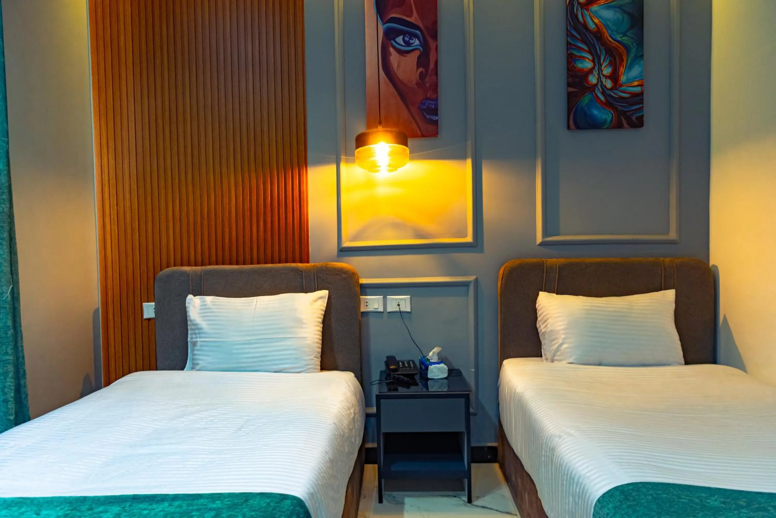 Bedroom, Bed in Museum Plaza