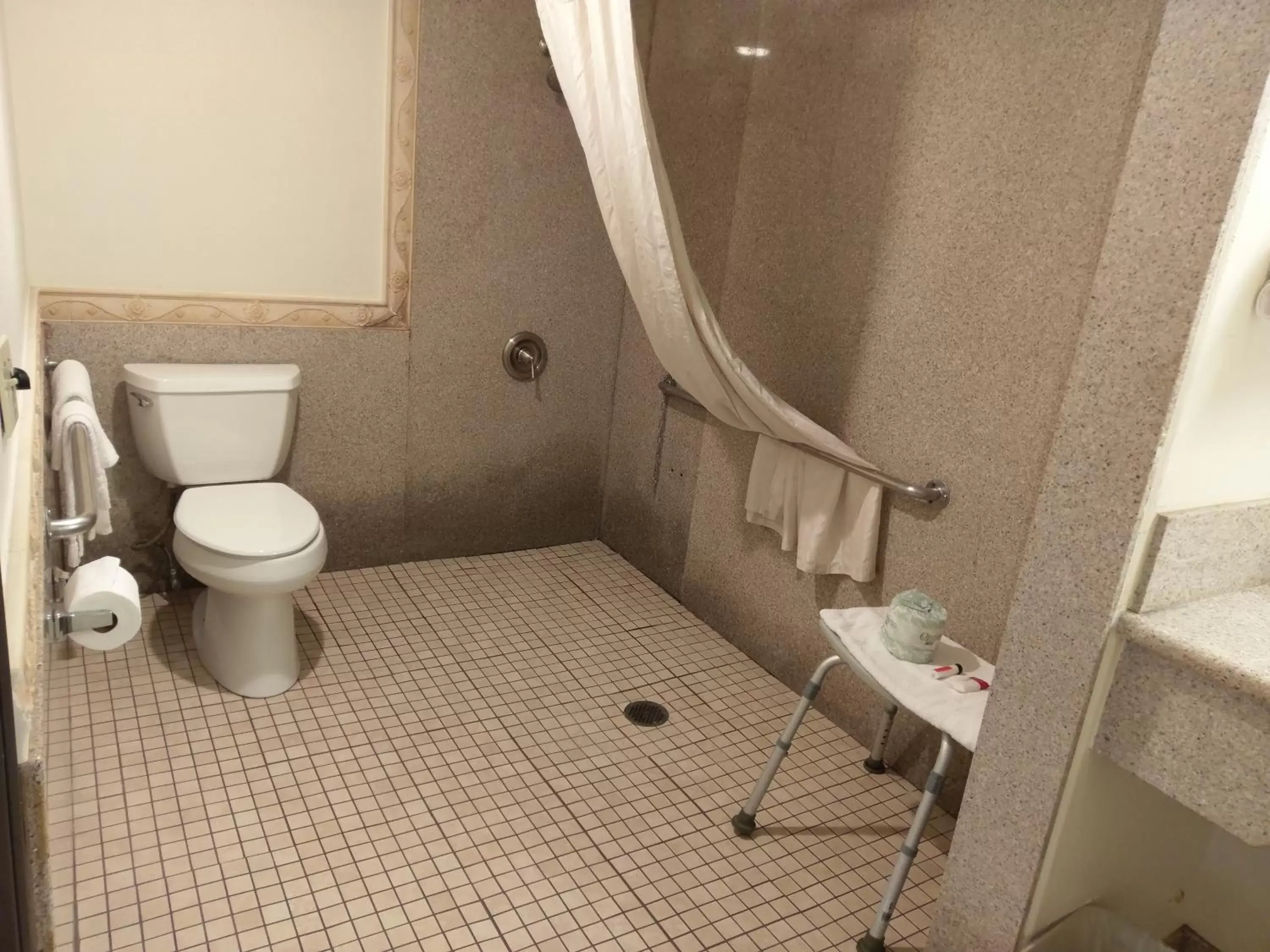 Bathroom in Travelodge by Wyndham Costa Mesa Newport Beach Hacienda
