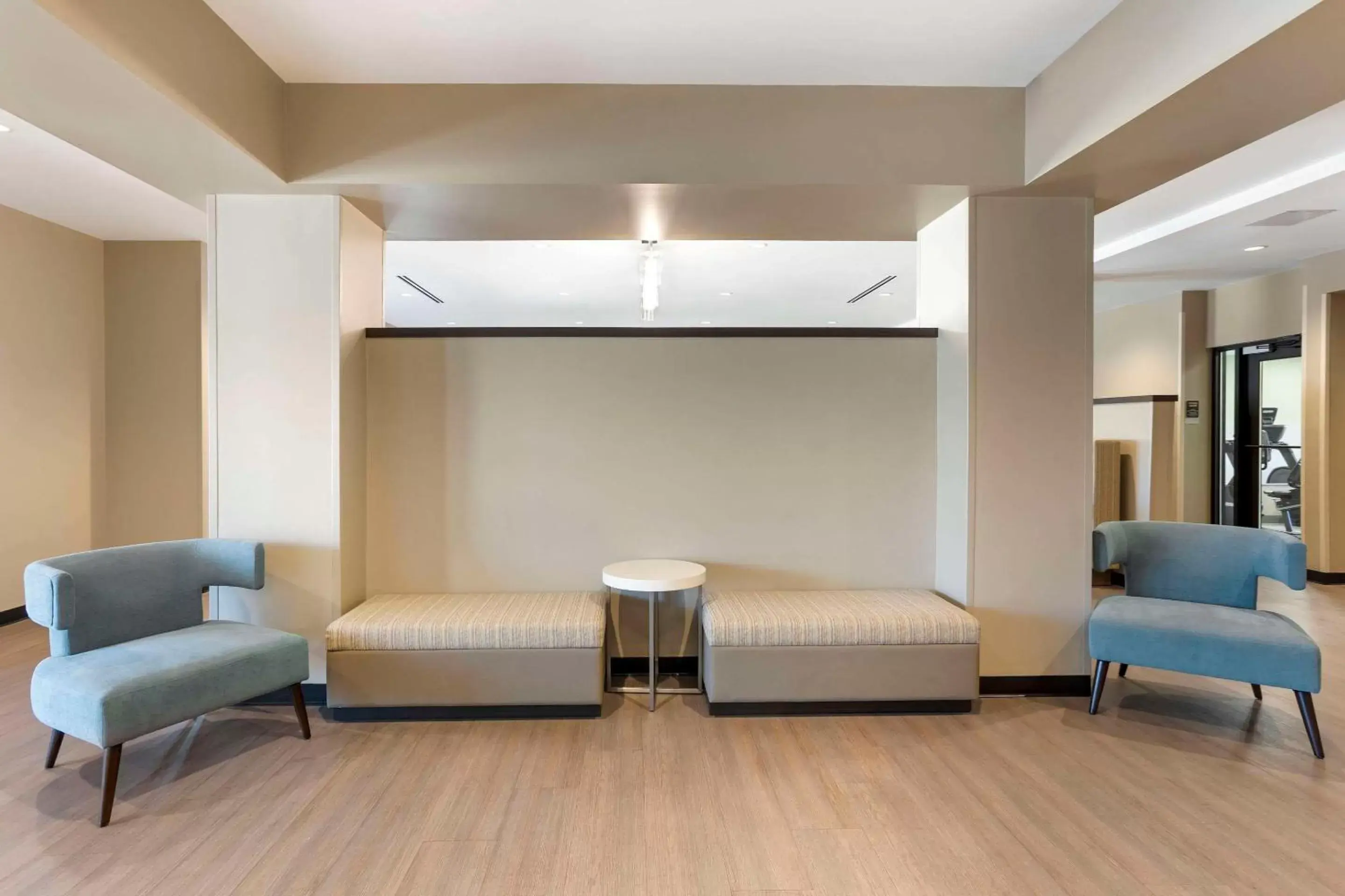 Lobby or reception, Seating Area in MainStay Suites North - Central York