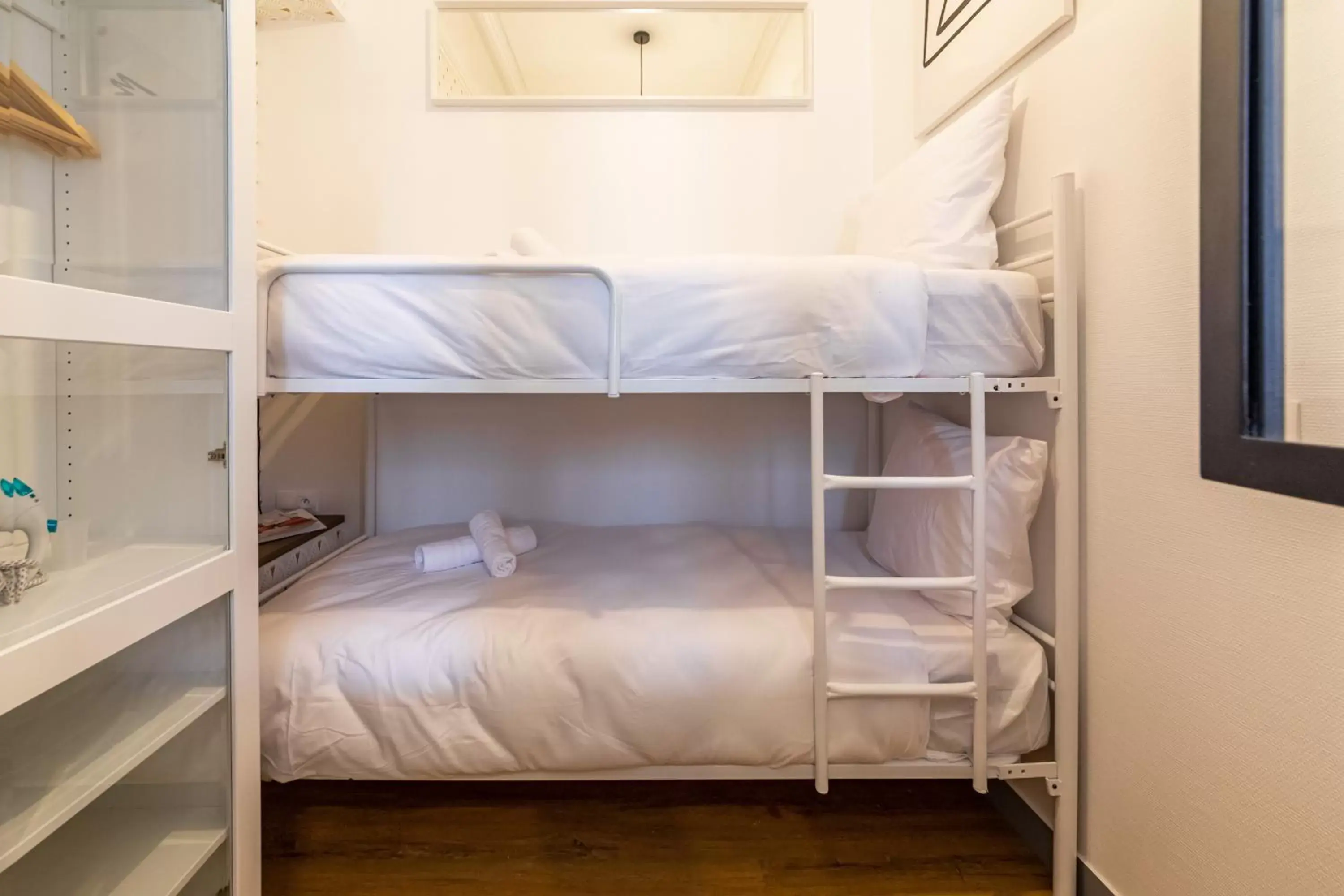 Bunk Bed in Apartments WS Haussmann - La Fayette
