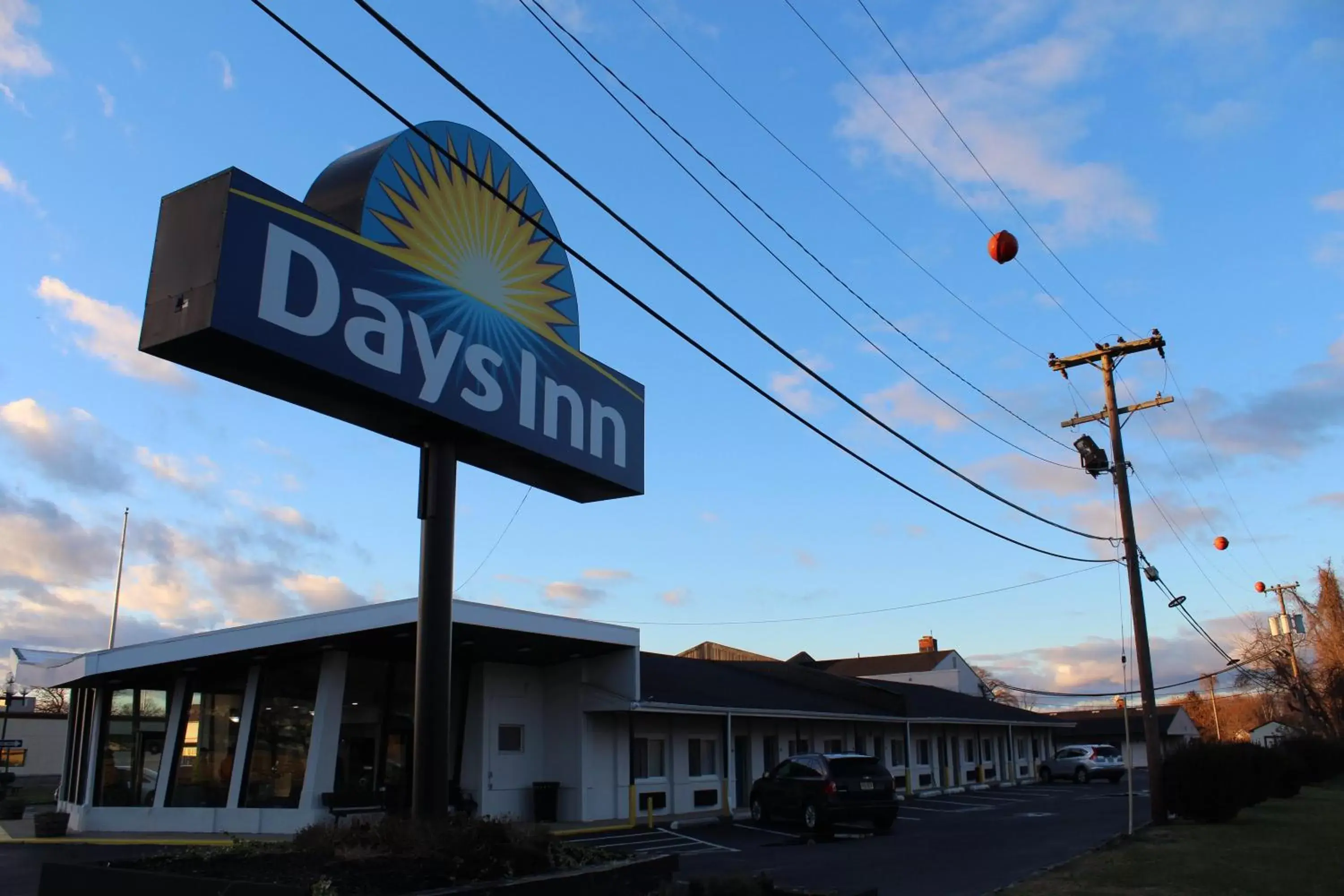 Days Inn by Wyndham Wrightstown