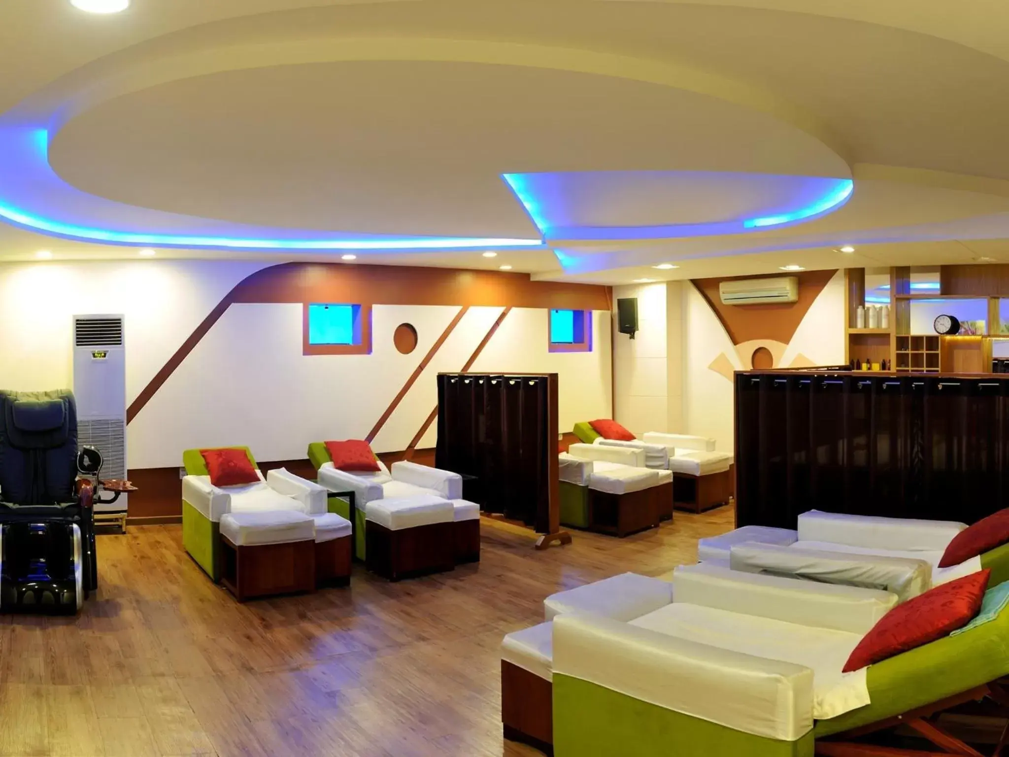 Massage in Elios Hotel
