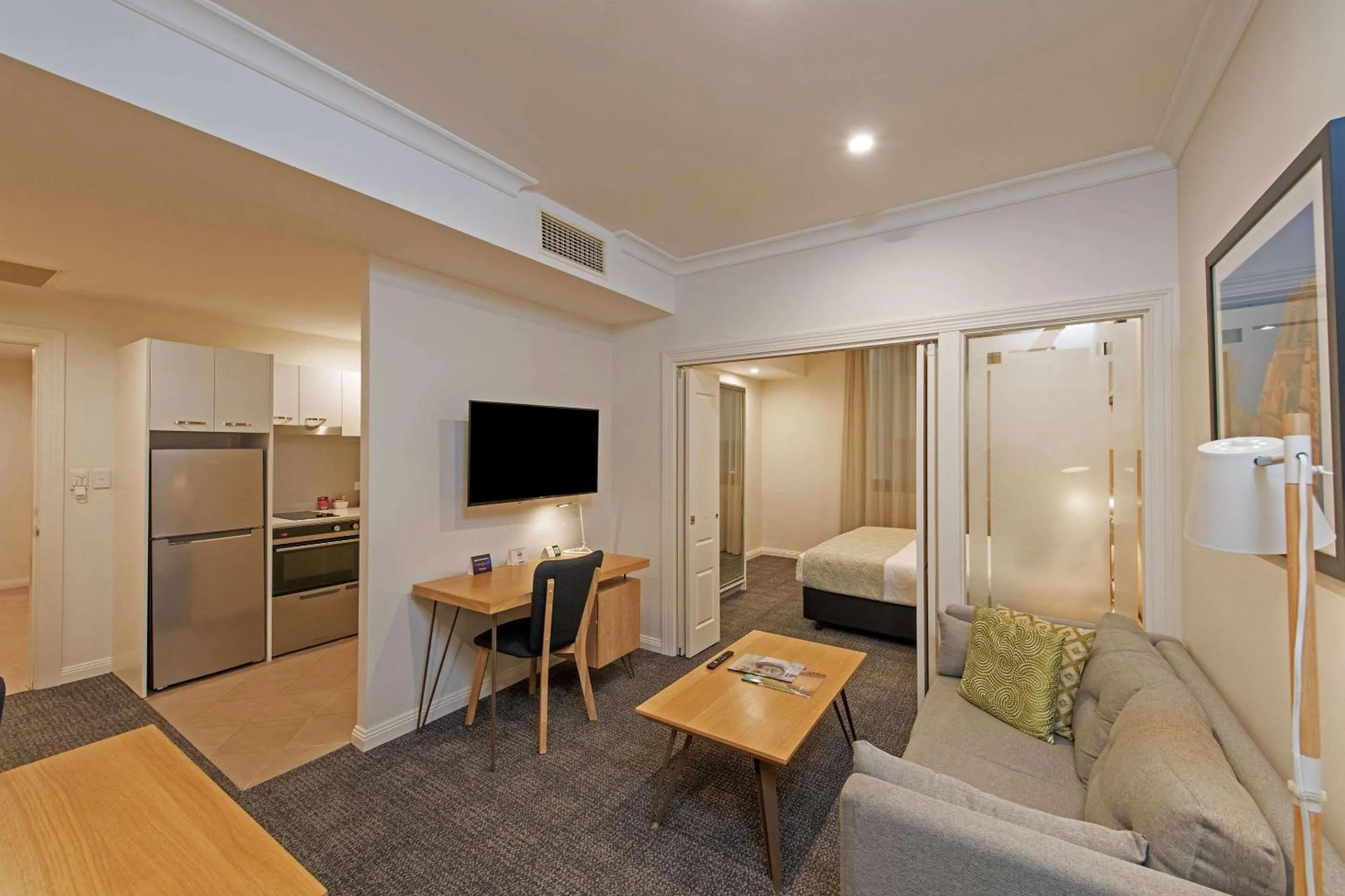 Photo of the whole room, Seating Area in Quality Apartments Adelaide Central