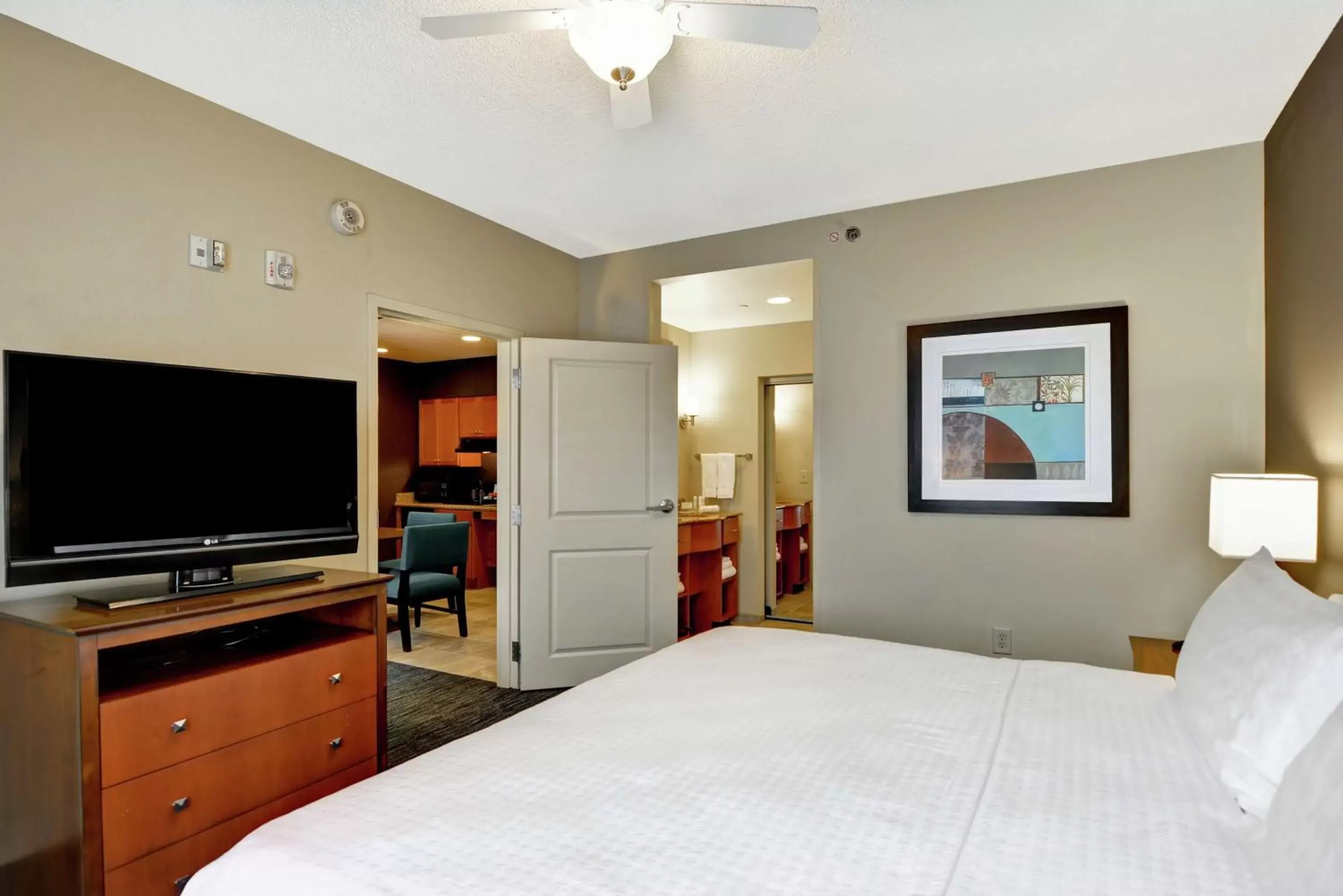 Bedroom, Bed in Homewood Suites Mobile East Bay/Daphne