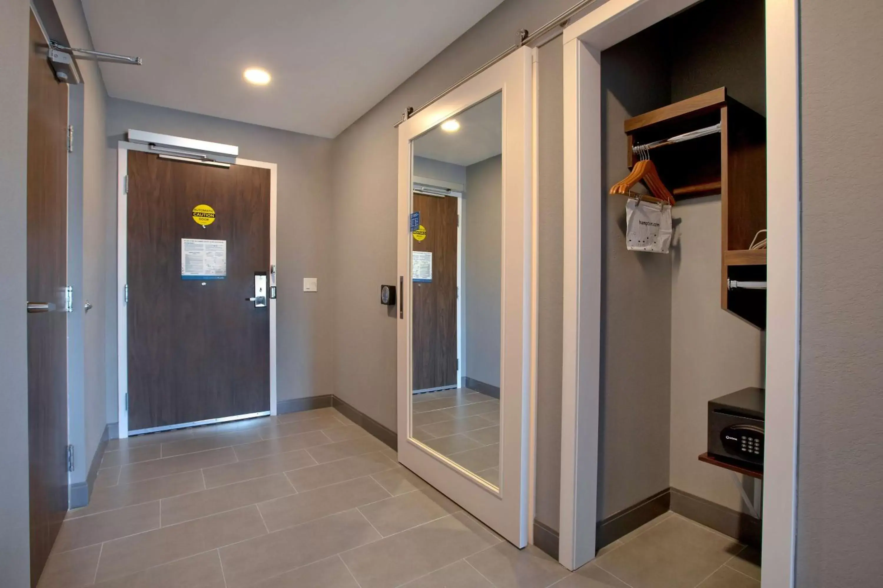 King Room - Mobility/Hearing Accessible - Non-Smoking in Hampton Inn & Suites Ottawa West, Ontario, Canada King Room - Mobility/Hearing Accessible - Non-Smoking in Hampton Inn & Suites Ottawa West, Ontario, Canada