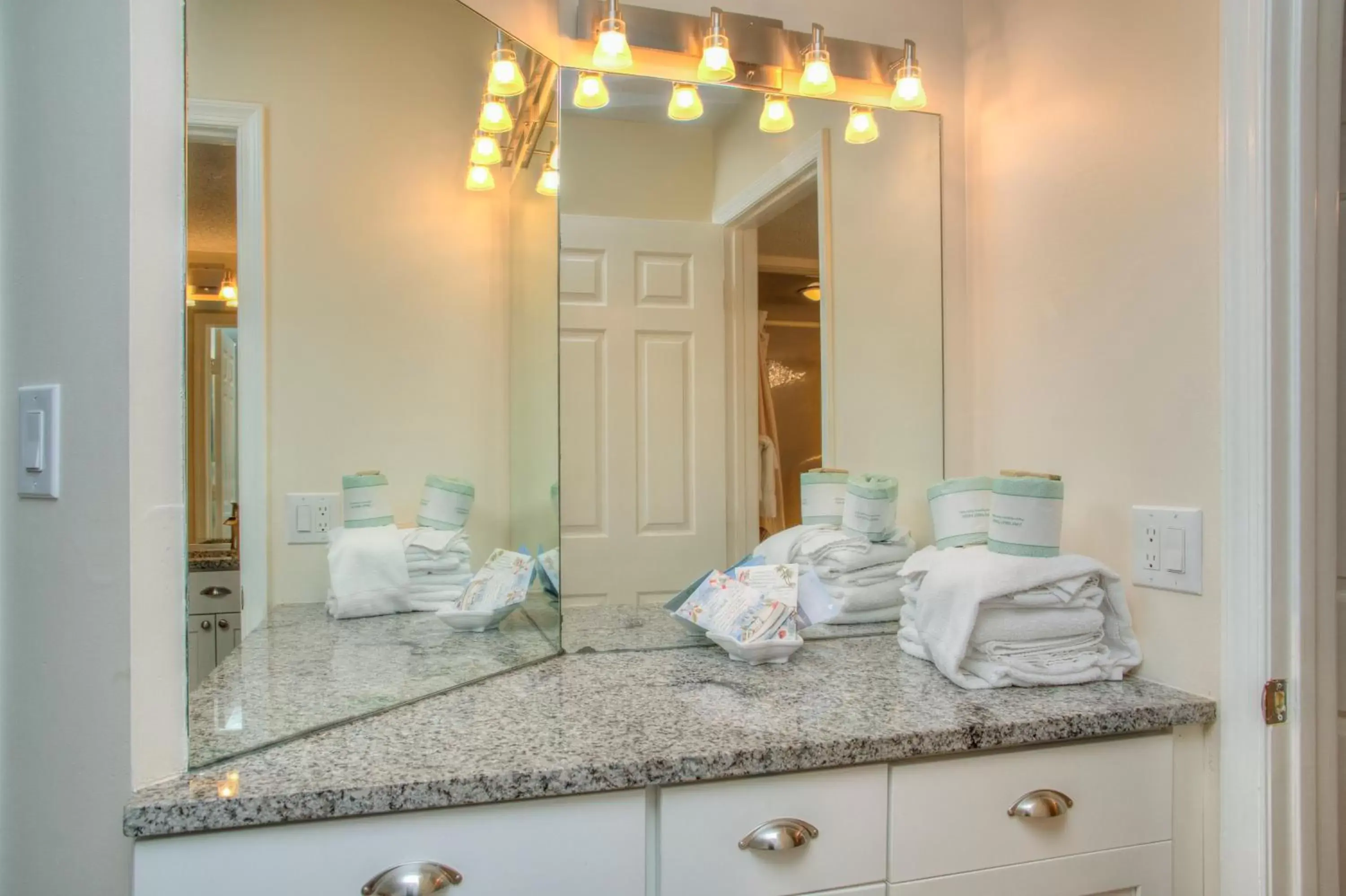 Bathroom, Bed in Ocean Forest Plaza by Palmetto Vacations