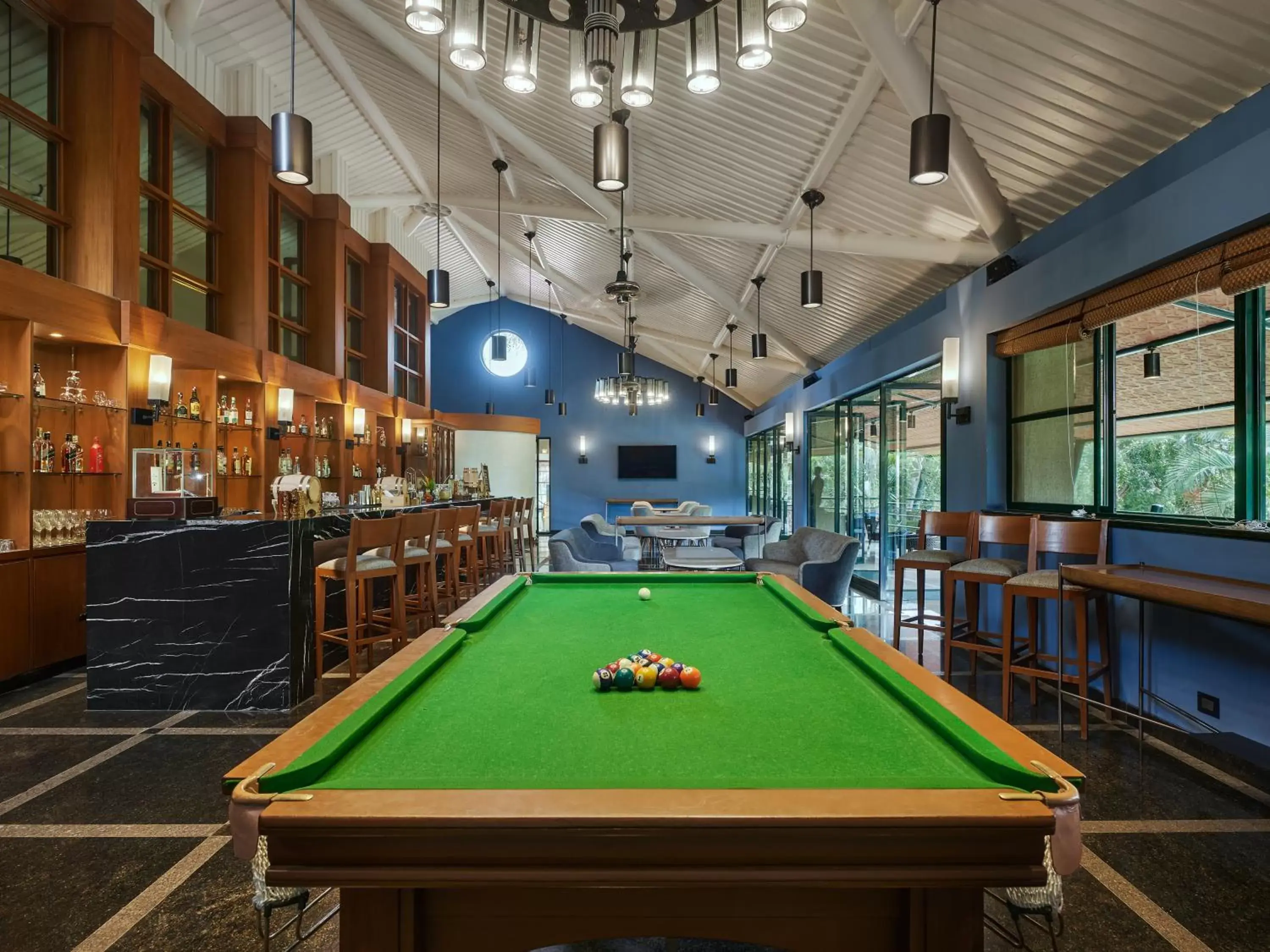 Lounge or bar, Billiards in Angsana Oasis Spa & Resort