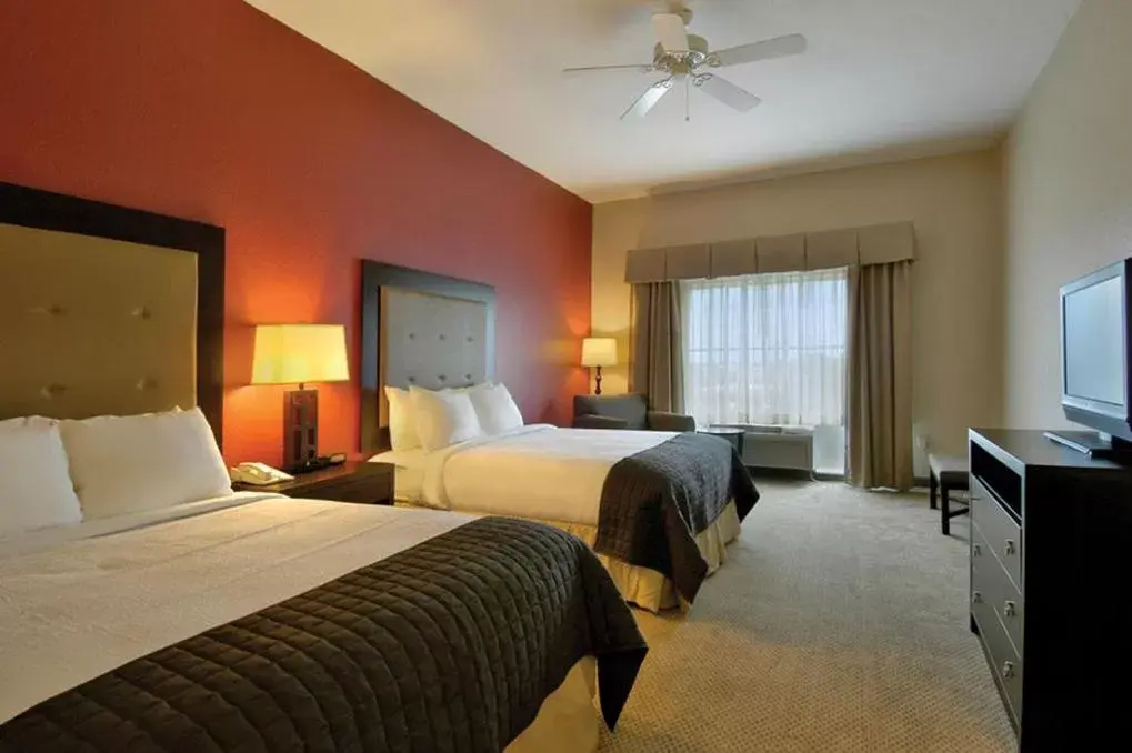 Photo of the whole room, Bed in Holiday Inn Hotels Batesville, an IHG Hotel