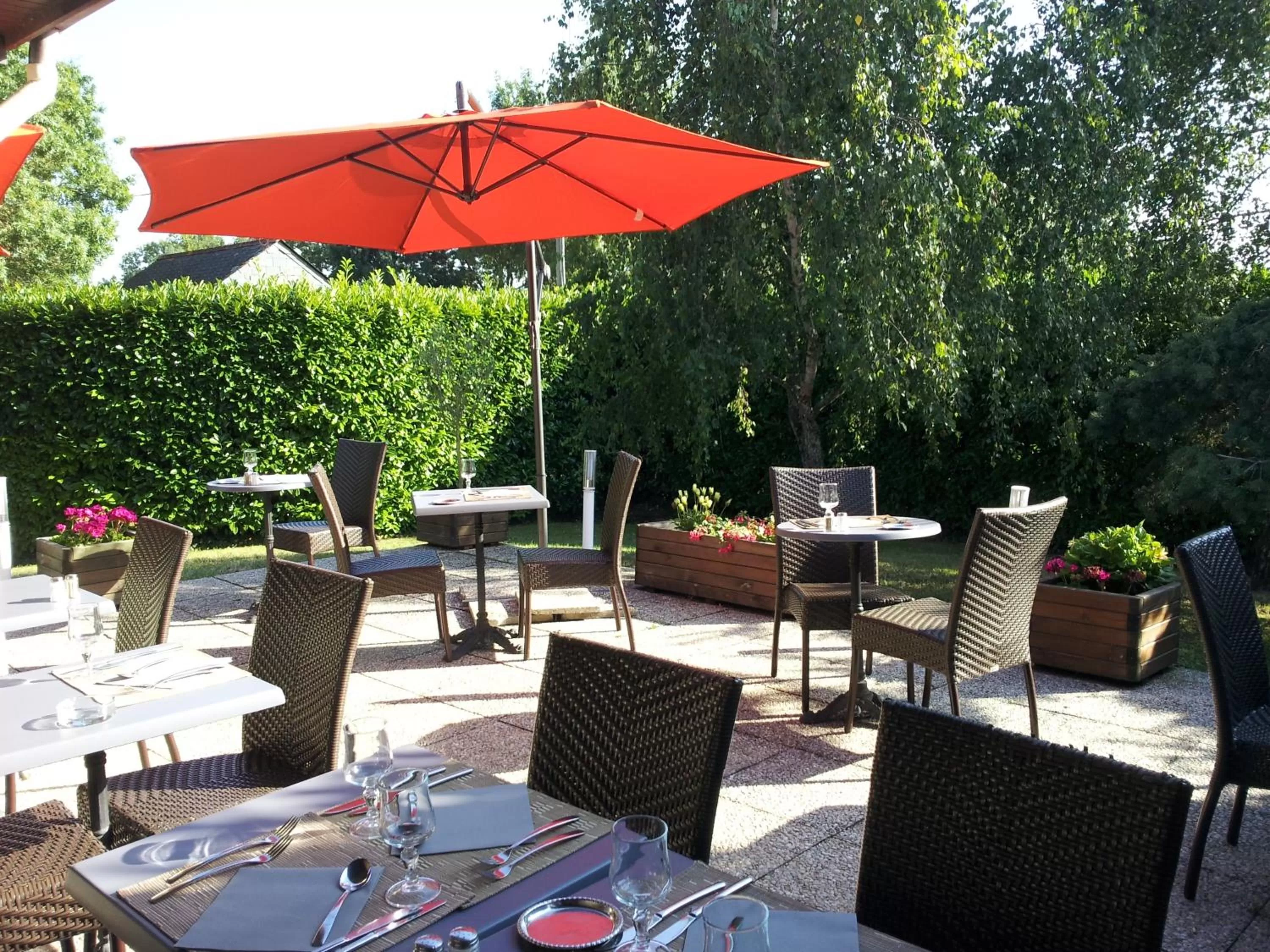 Restaurant/places to eat in Kyriad Angers Sud Ponts-De-Cé