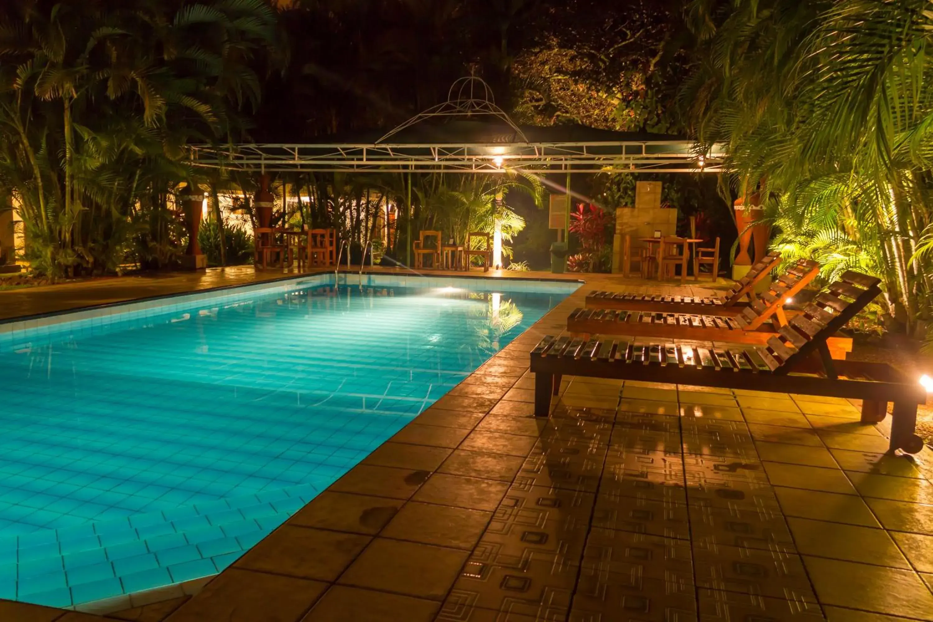 Patio, Swimming Pool in Hotel La Rosa de America