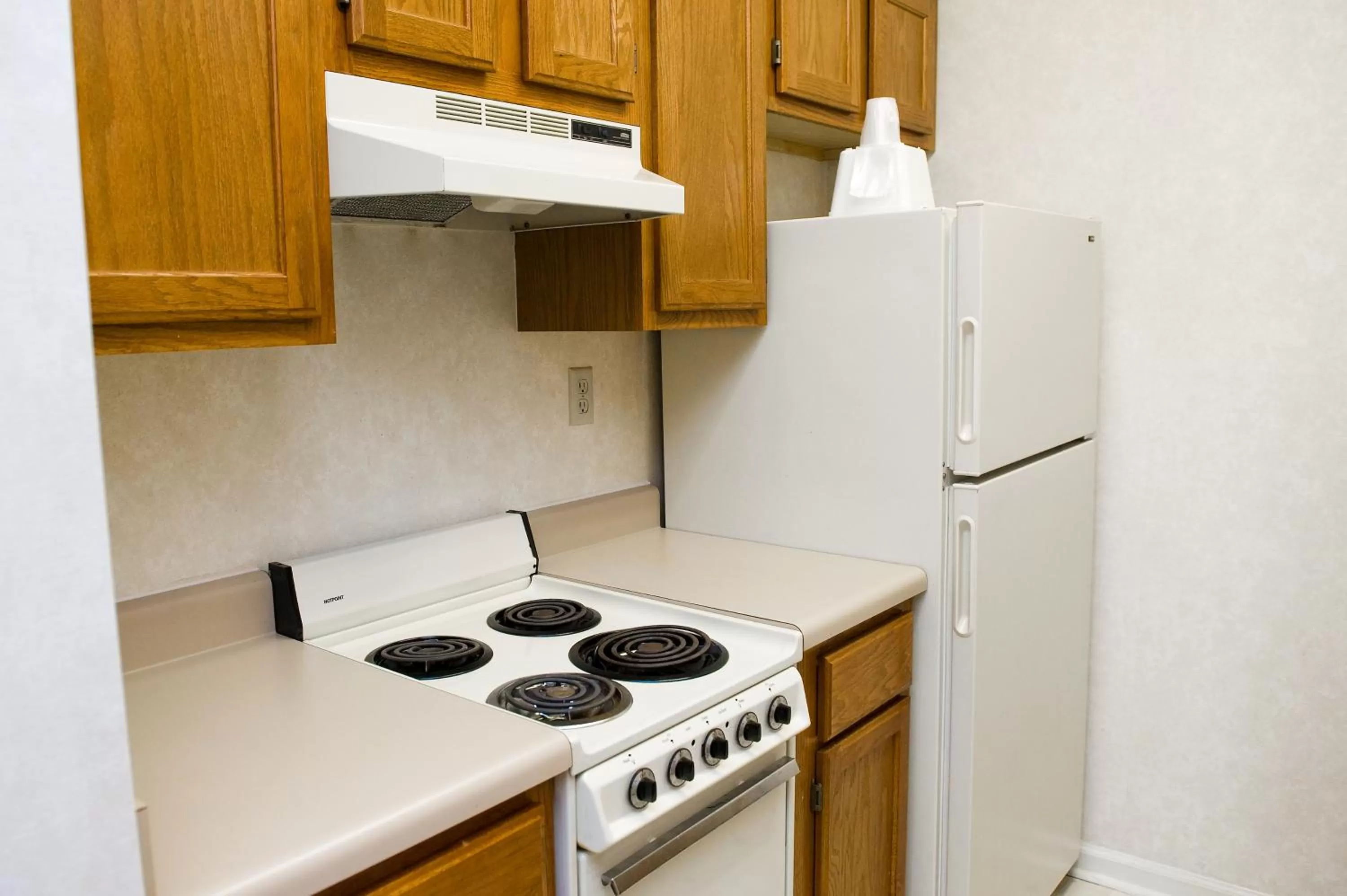 Kitchen or kitchenette in Plantation Oaks