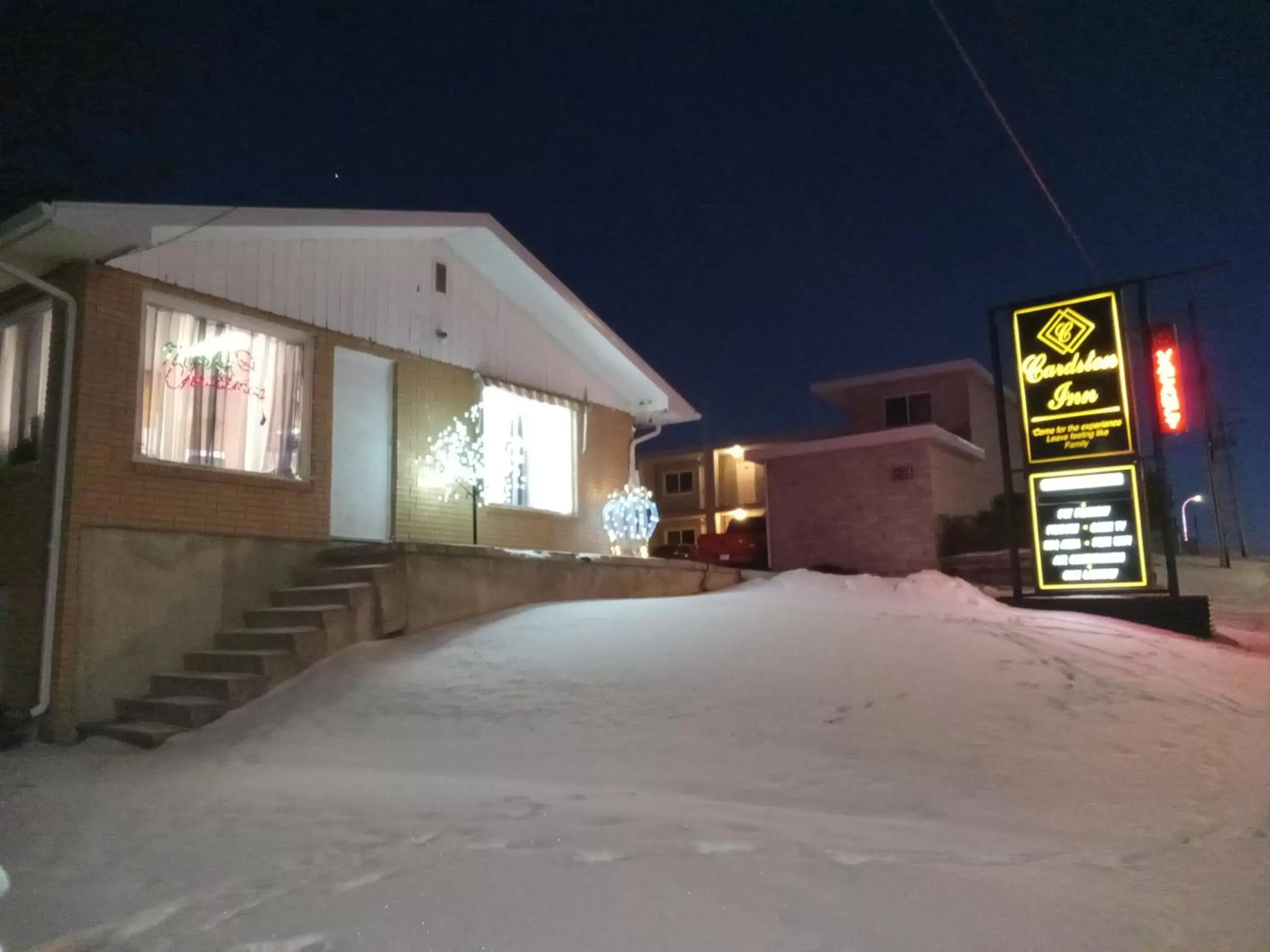 Property building, Winter in Cardston Inn