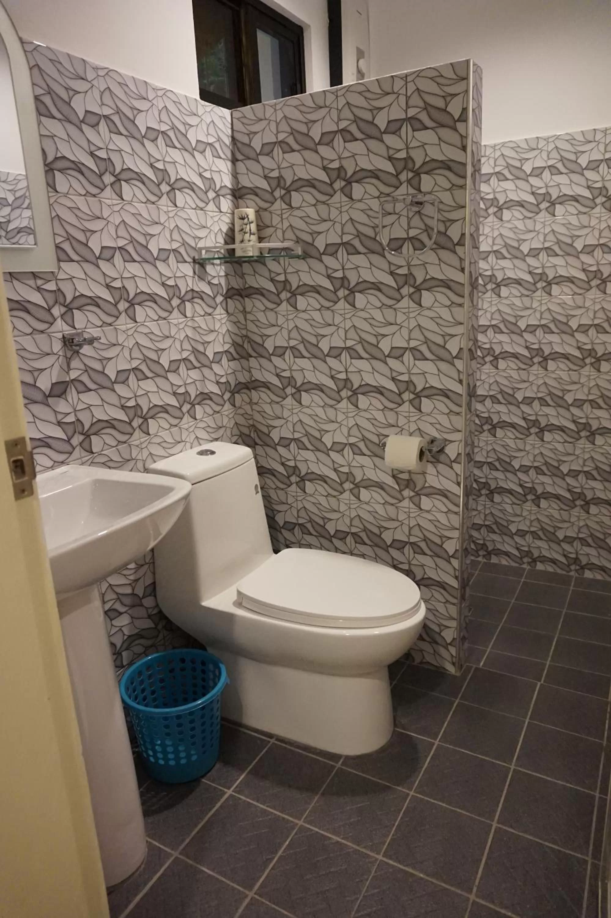 Bathroom in Wellbeach Dive Resort