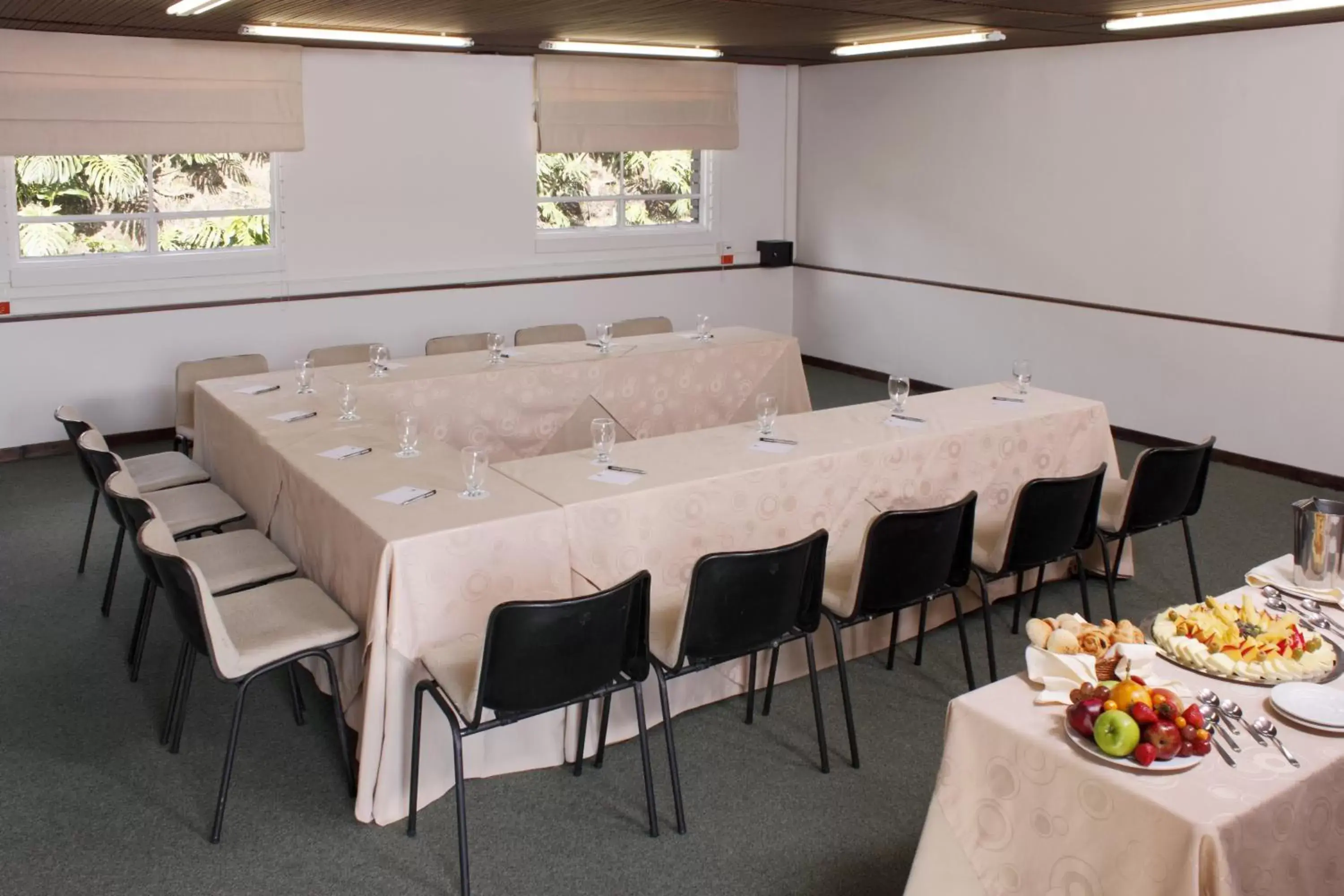 Meeting/conference room in Estelar Recinto Del Pensamiento Hotel Y Centro De Convenciones