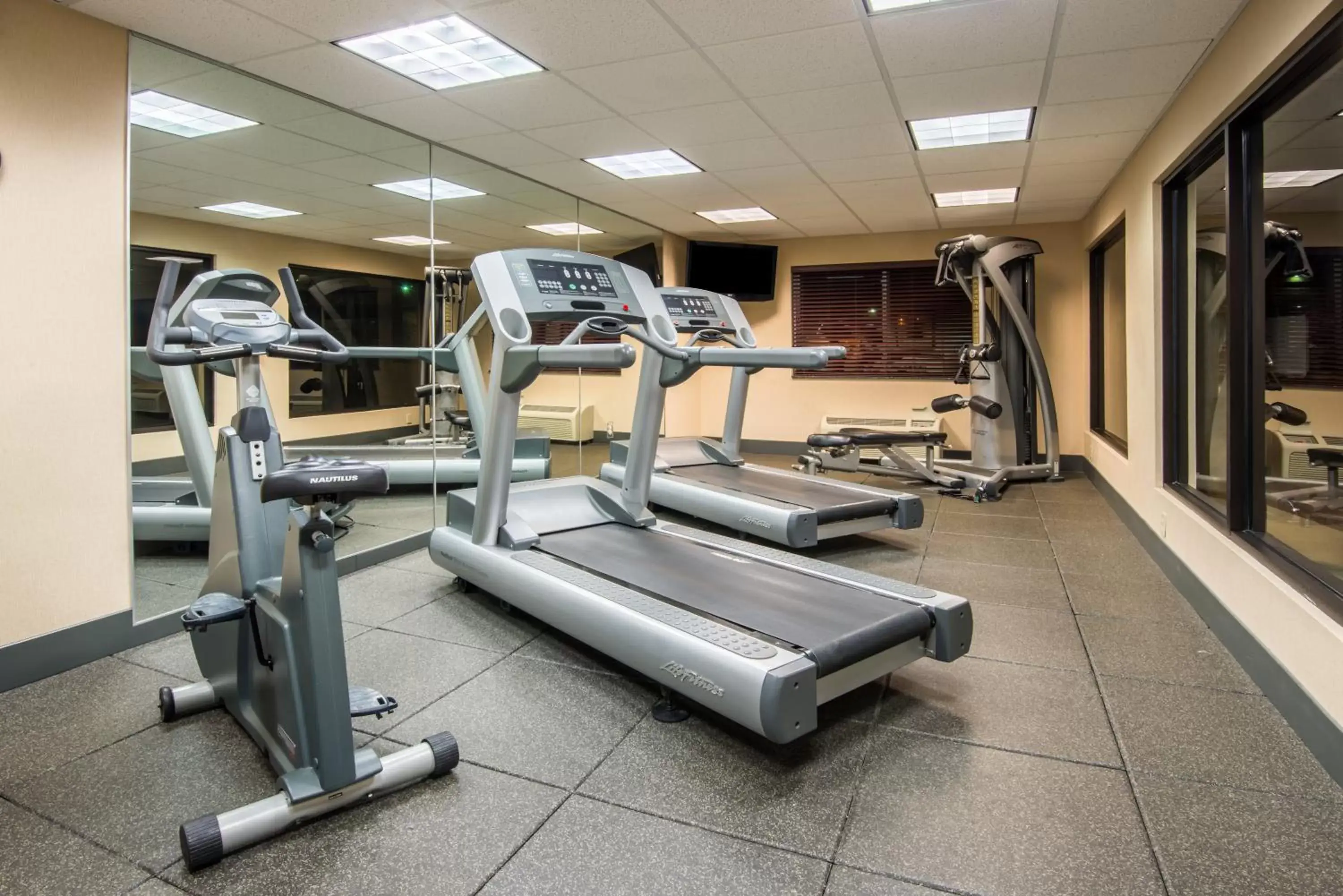 Spa and wellness centre/facilities, Fitness Center/Facilities in Holiday Inn Express Casper I-25, an IHG Hotel