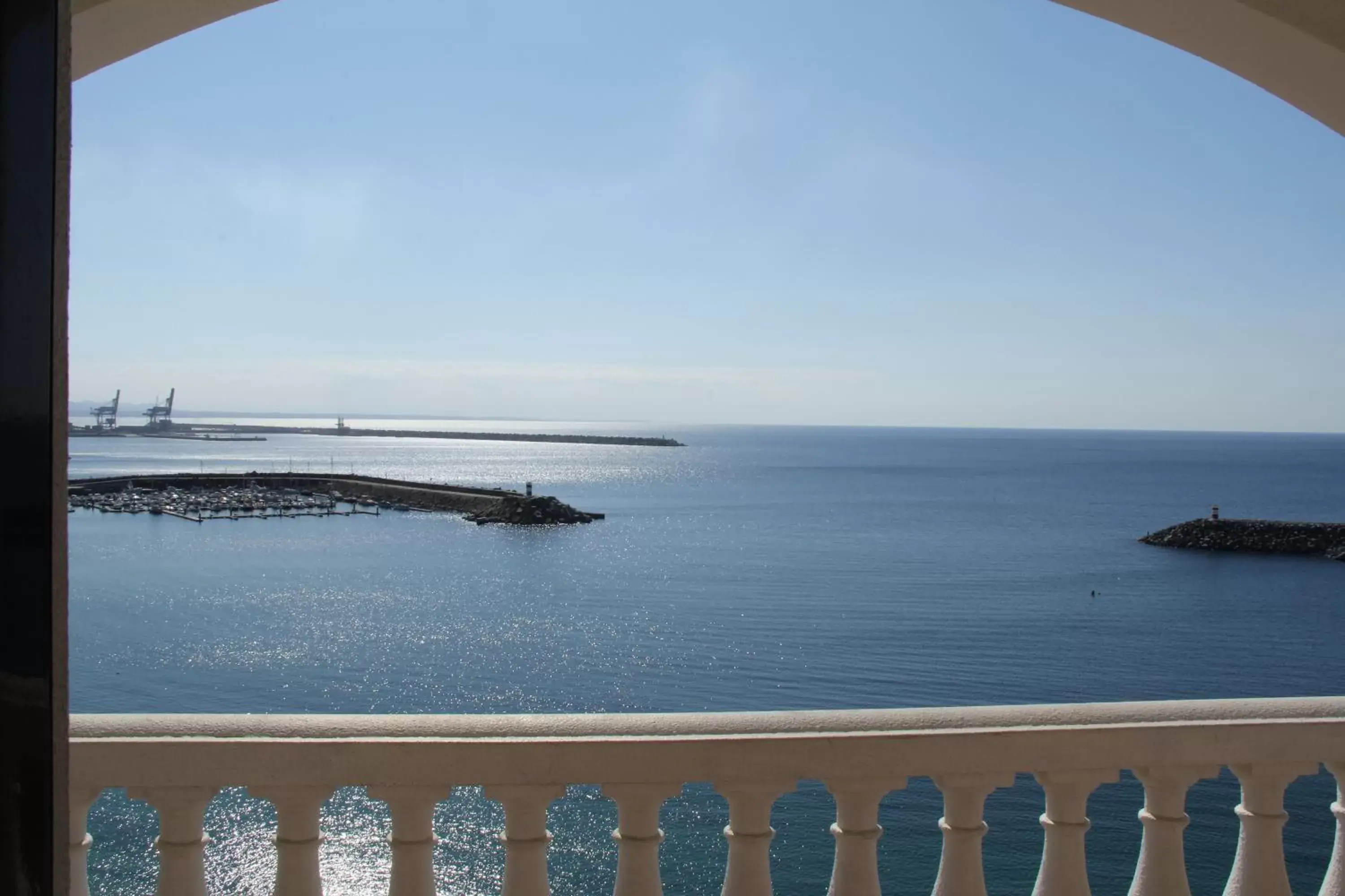 Balcony/Terrace, Sea View in Hotel Veleiro