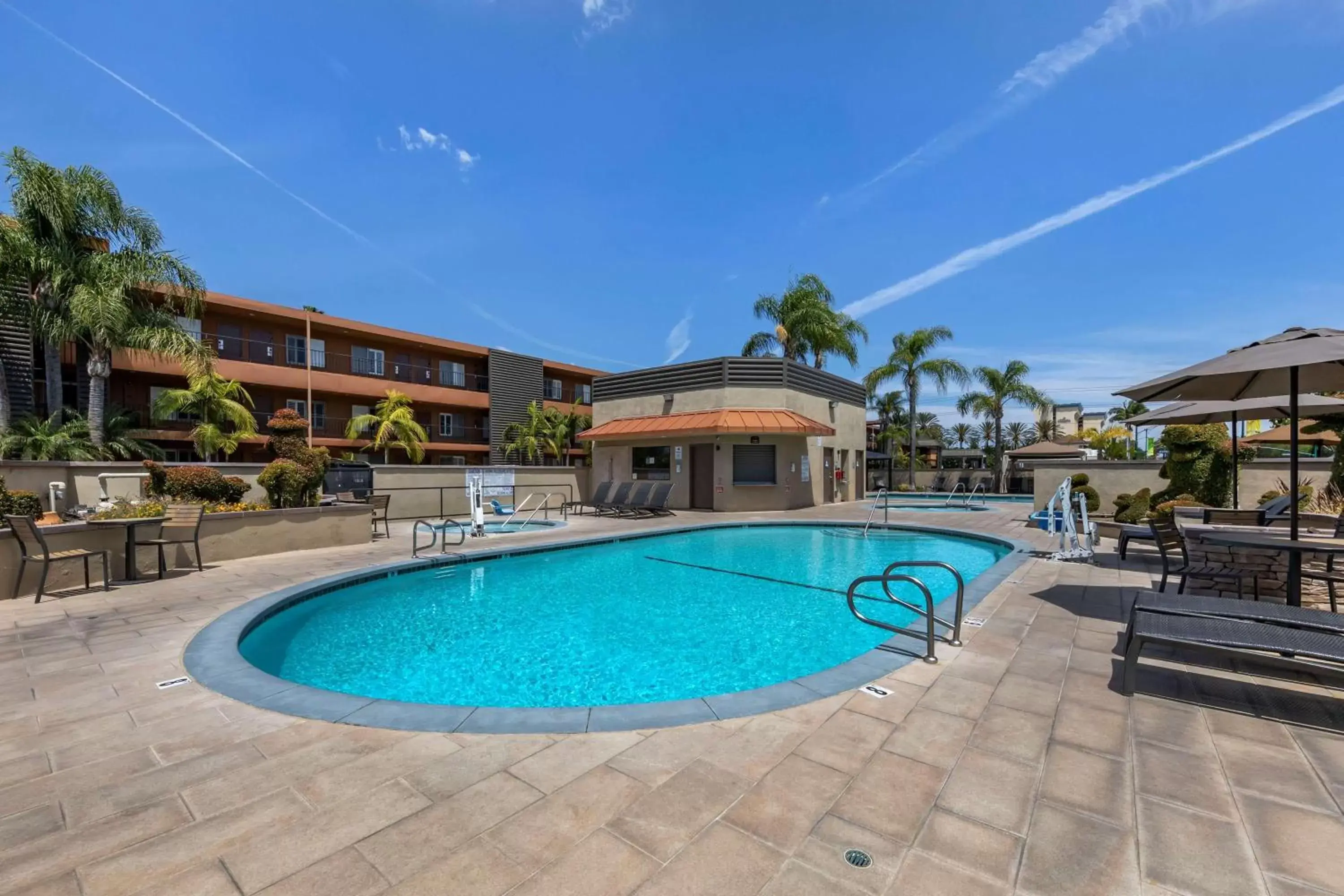 Pool view, Swimming Pool in Best Western Plus Stovall's Inn