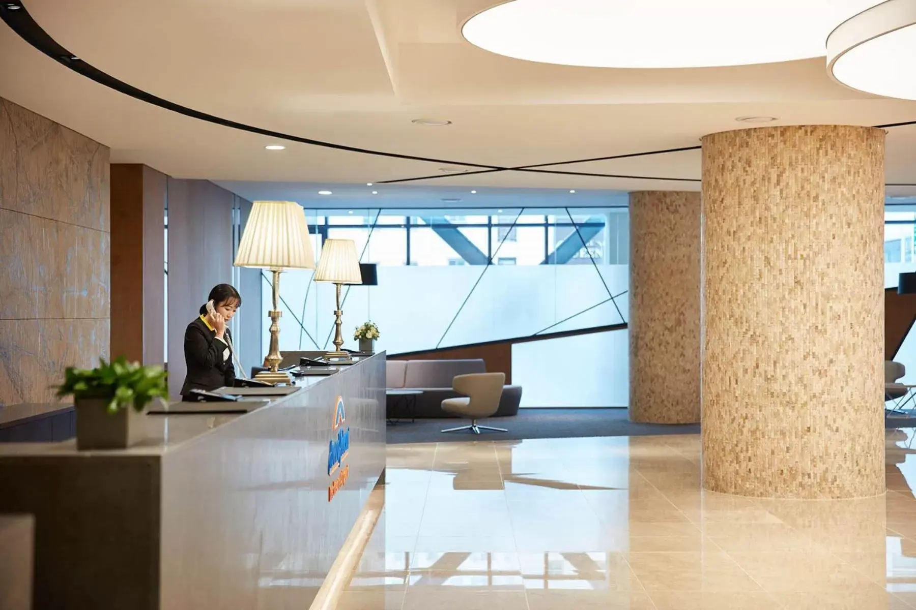 Lobby or reception, Lobby/Reception in Howard Johnson by Wyndham Incheon Airport