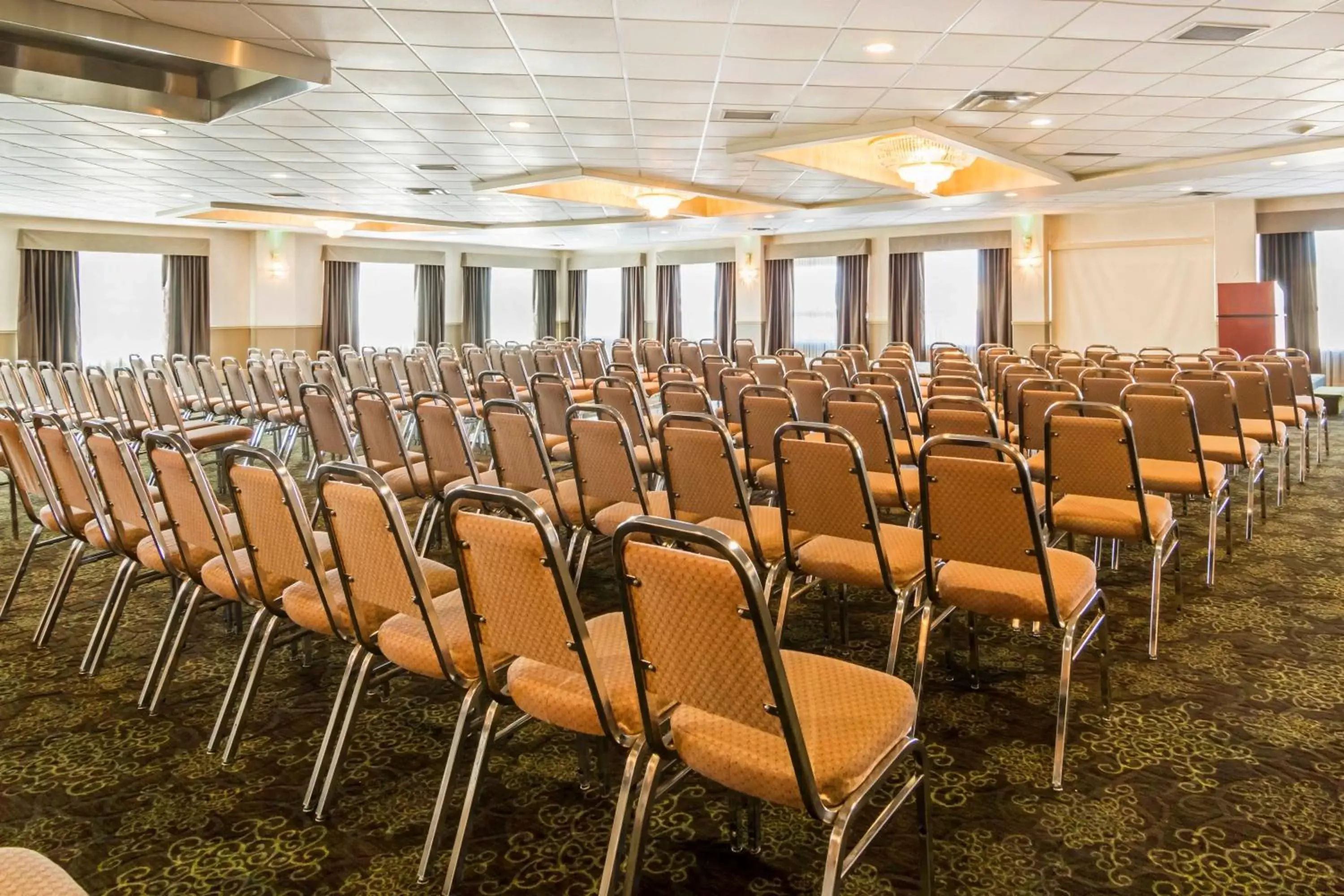 Clarion Hotel & Conference Center Sherwood Park