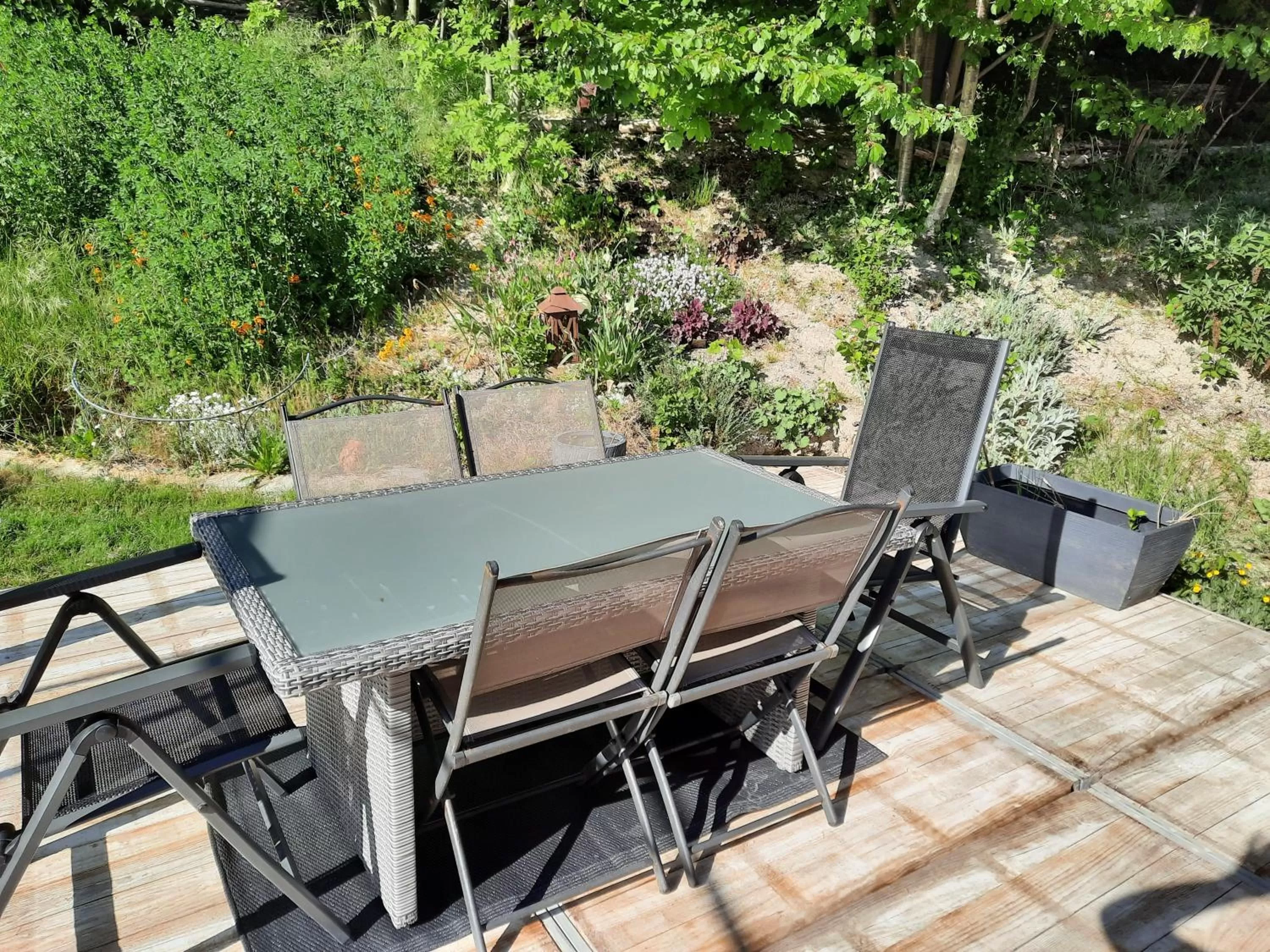 Patio in La Maison De Marie