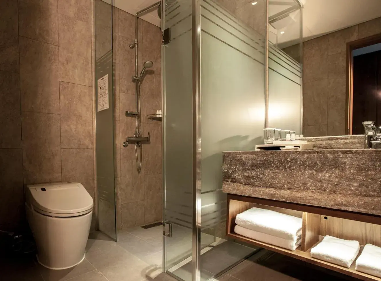 Bathroom in Grabel Hotel