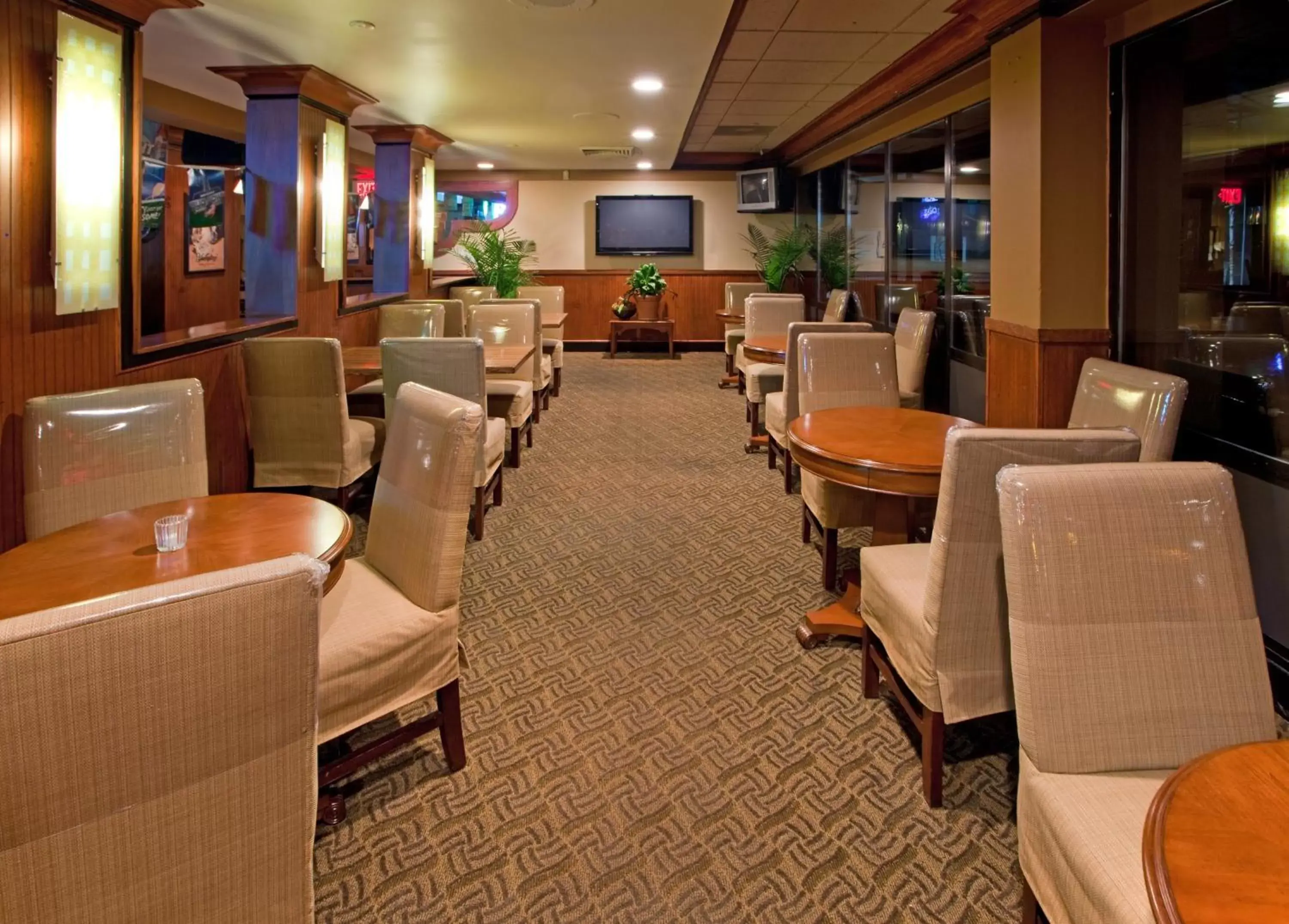 Restaurant/Places to Eat in Holiday Inn Washington D.C. - Greenbelt Maryland, an IHG Hotel