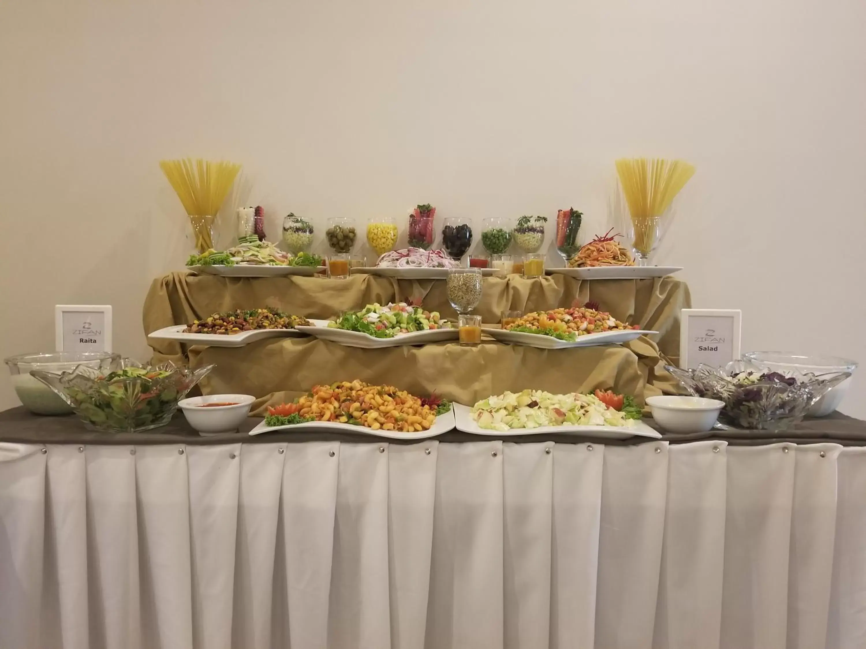 Food and drinks, Food in Zifan Hotel & Suites