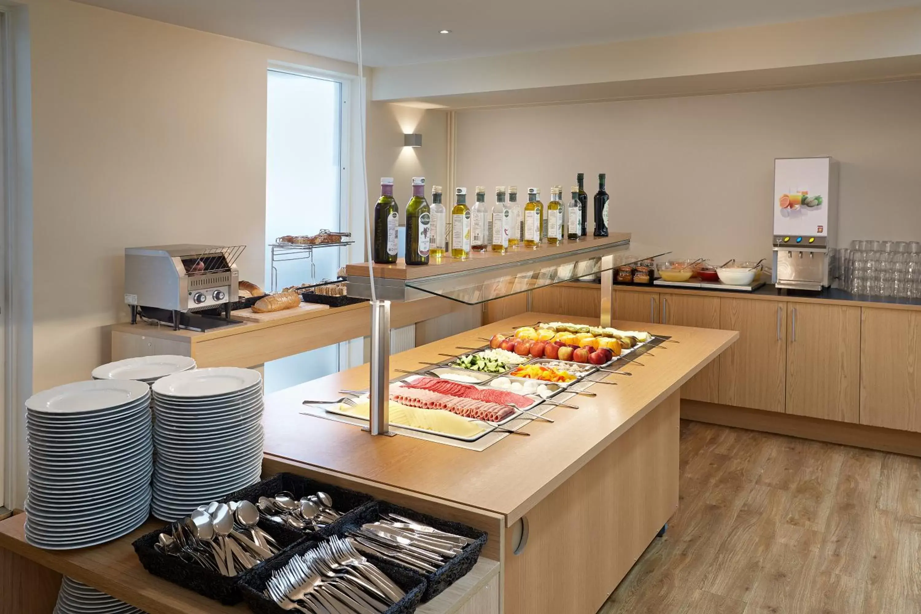 Continental breakfast, Food in Hotel Klettur