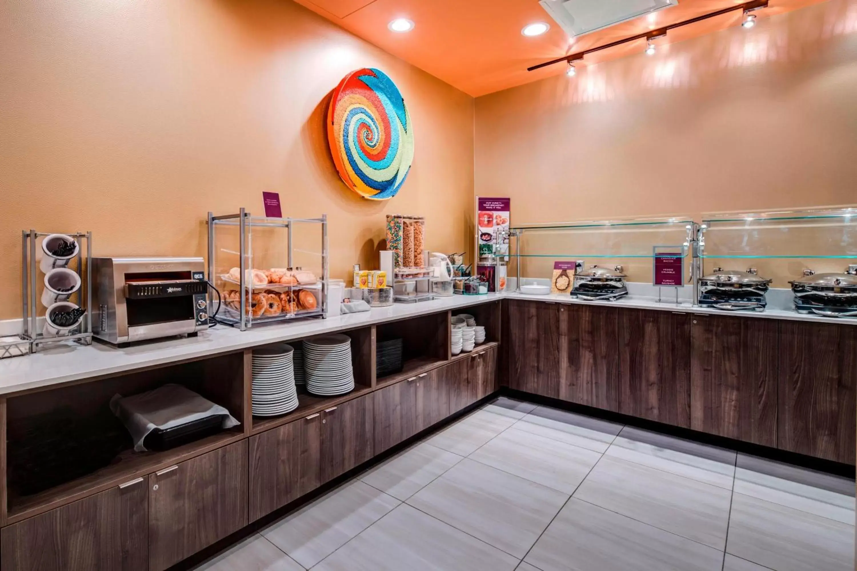 Breakfast, Restaurant/Places to Eat in Residence Inn by Marriott Raleigh Downtown