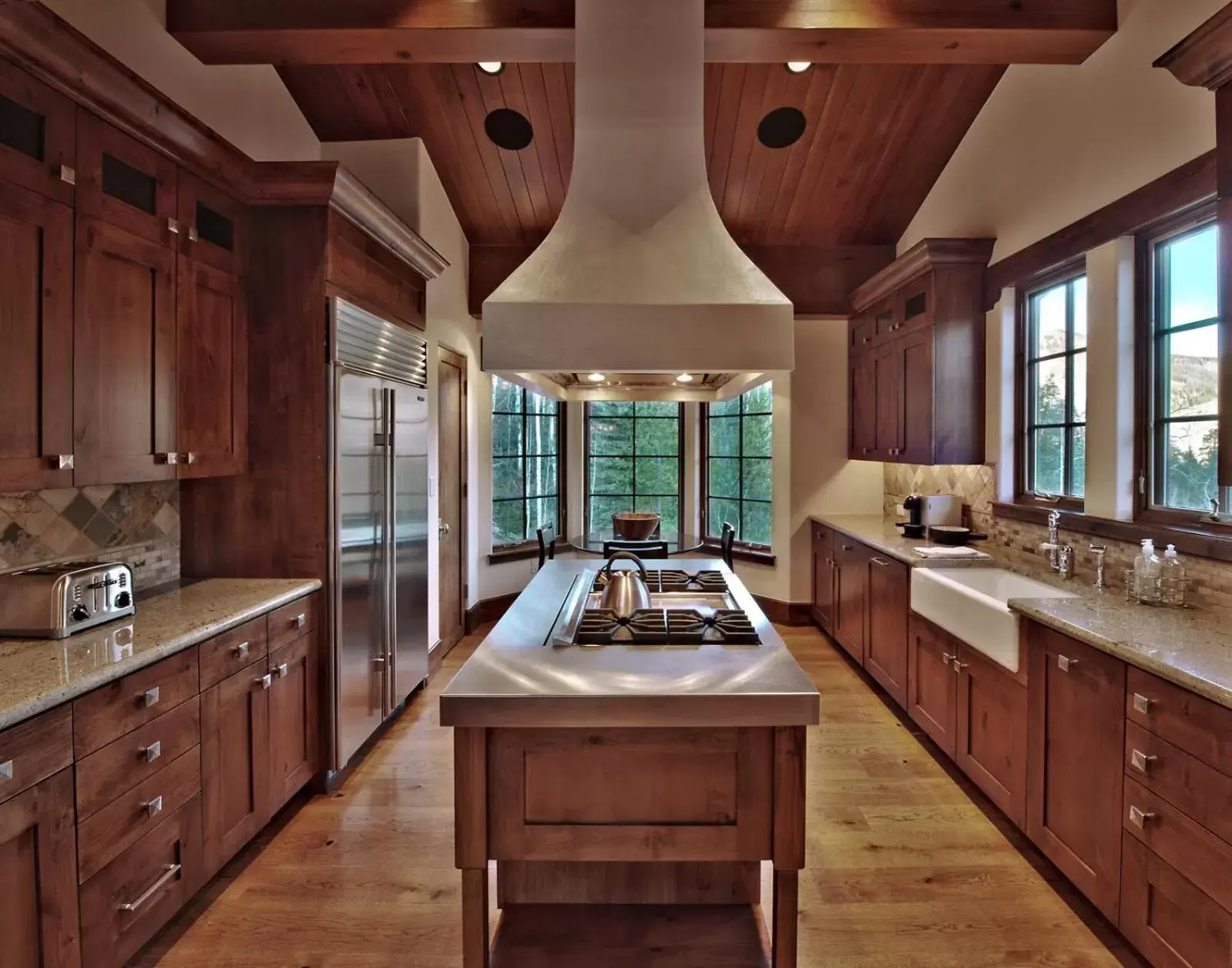 Kitchen/Kitchenette in Lodge at Vail, A RockResort