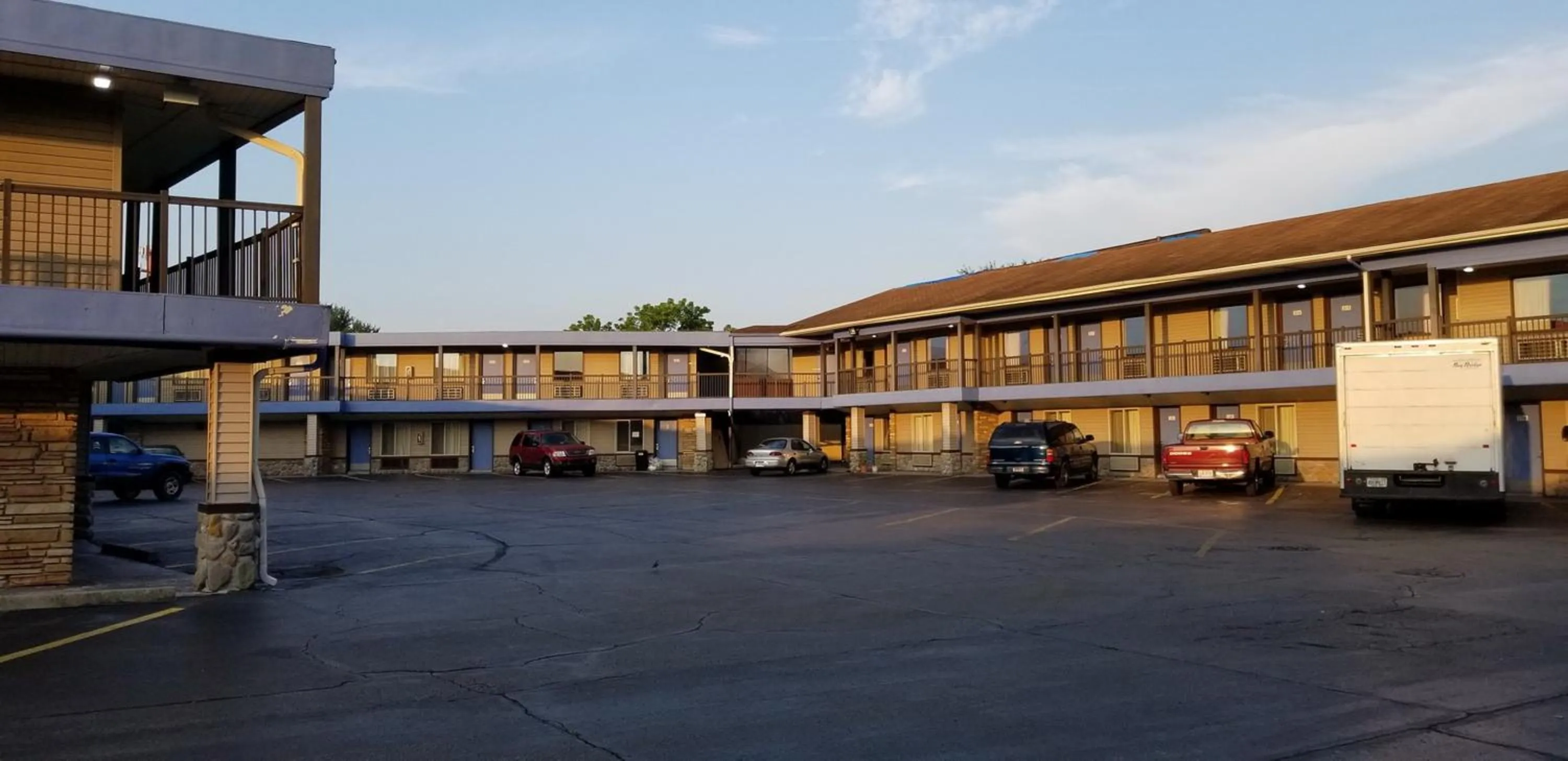 Property building in FairBridge Inn Express North Lima