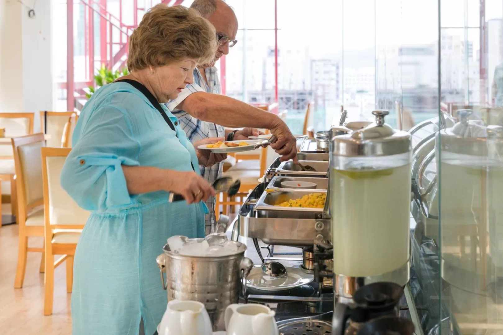 Restaurant/places to eat in Love Hotel