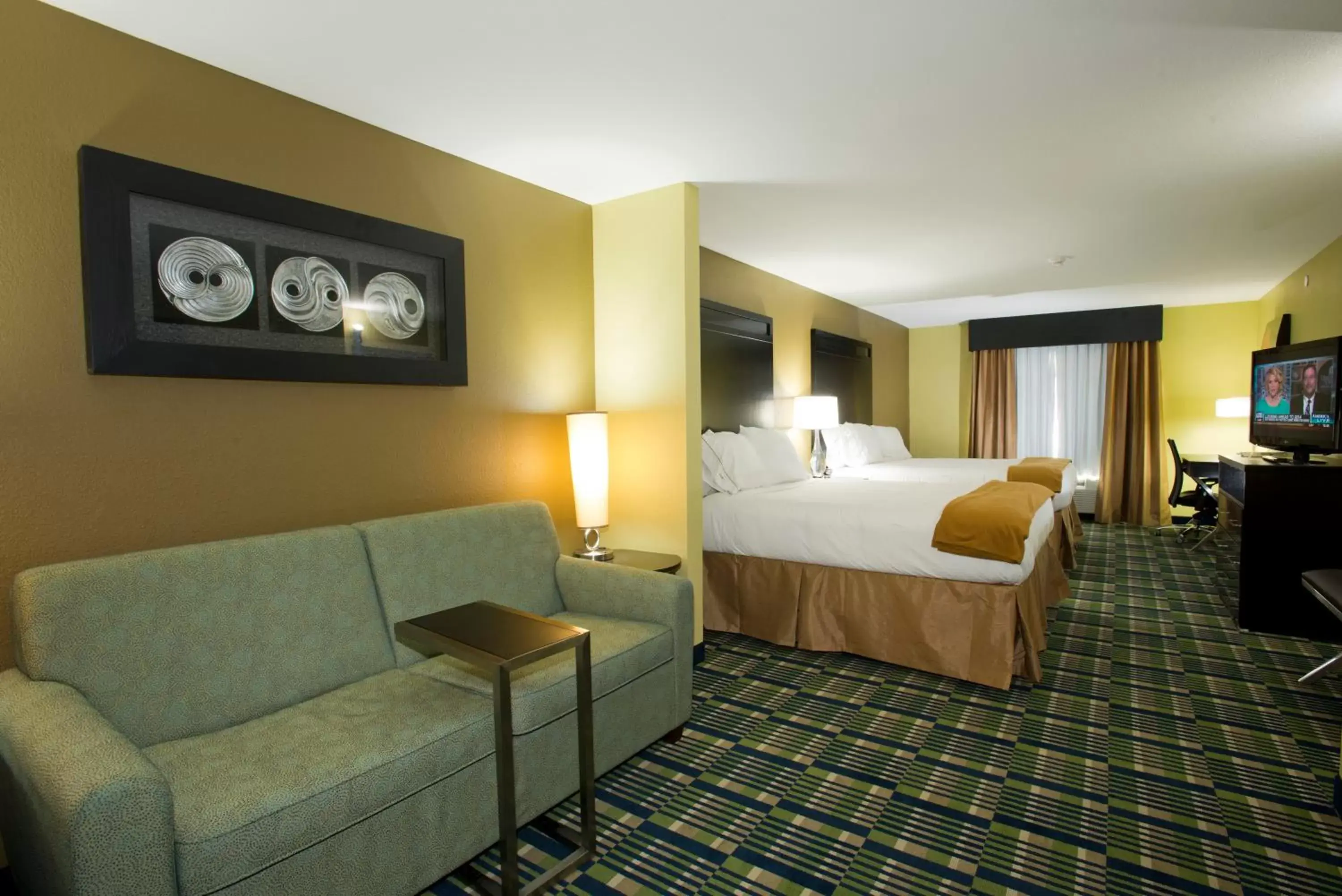 Photo of the whole room in Holiday Inn Express & Suites Morrilton, an IHG Hotel
