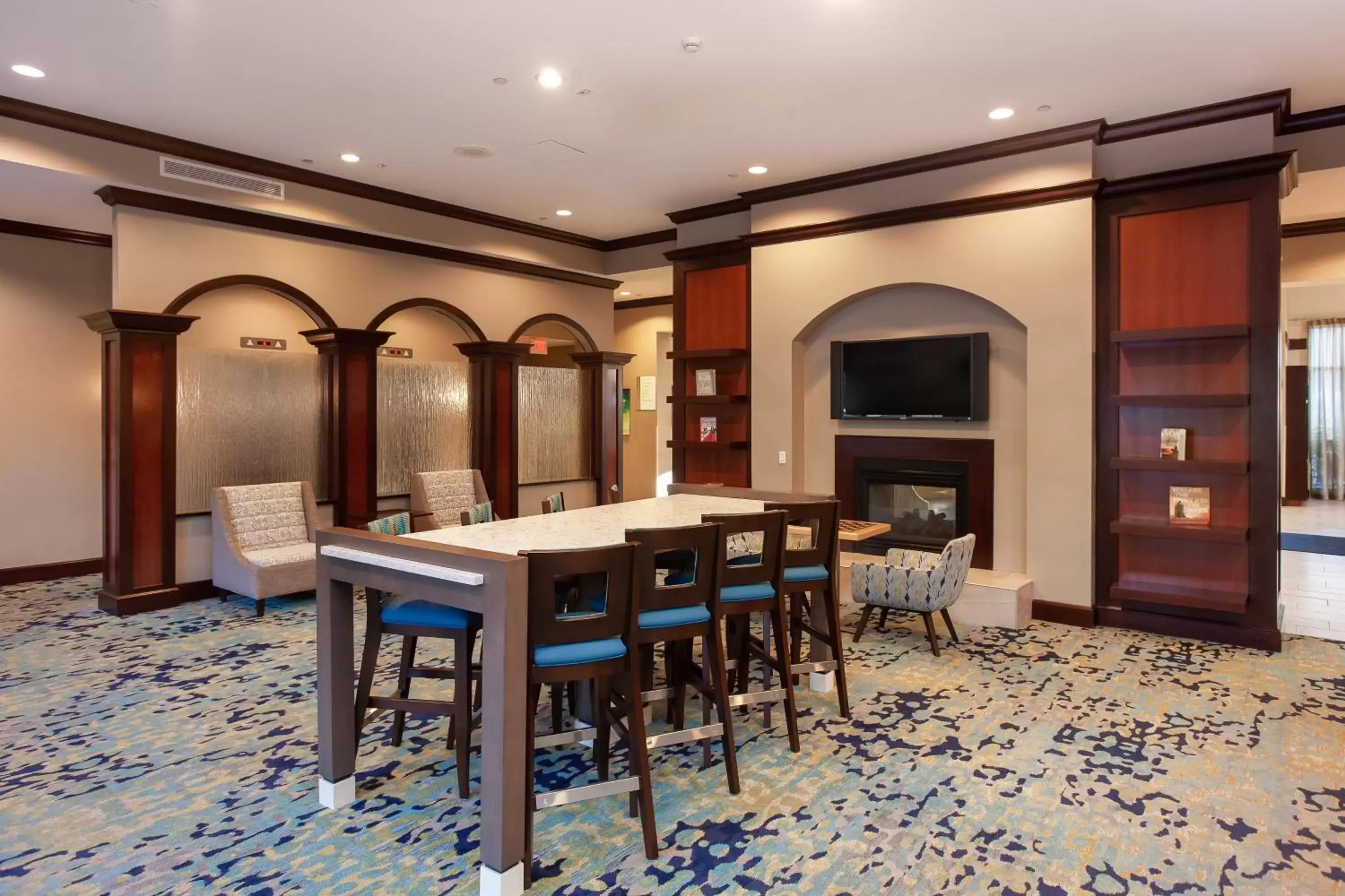 Property building in Holiday Inn Hotel & Suites Tallahassee Conference Center North by IHG Property building in Holiday Inn Hotel & Suites Tallahassee Conference Center North by IHG