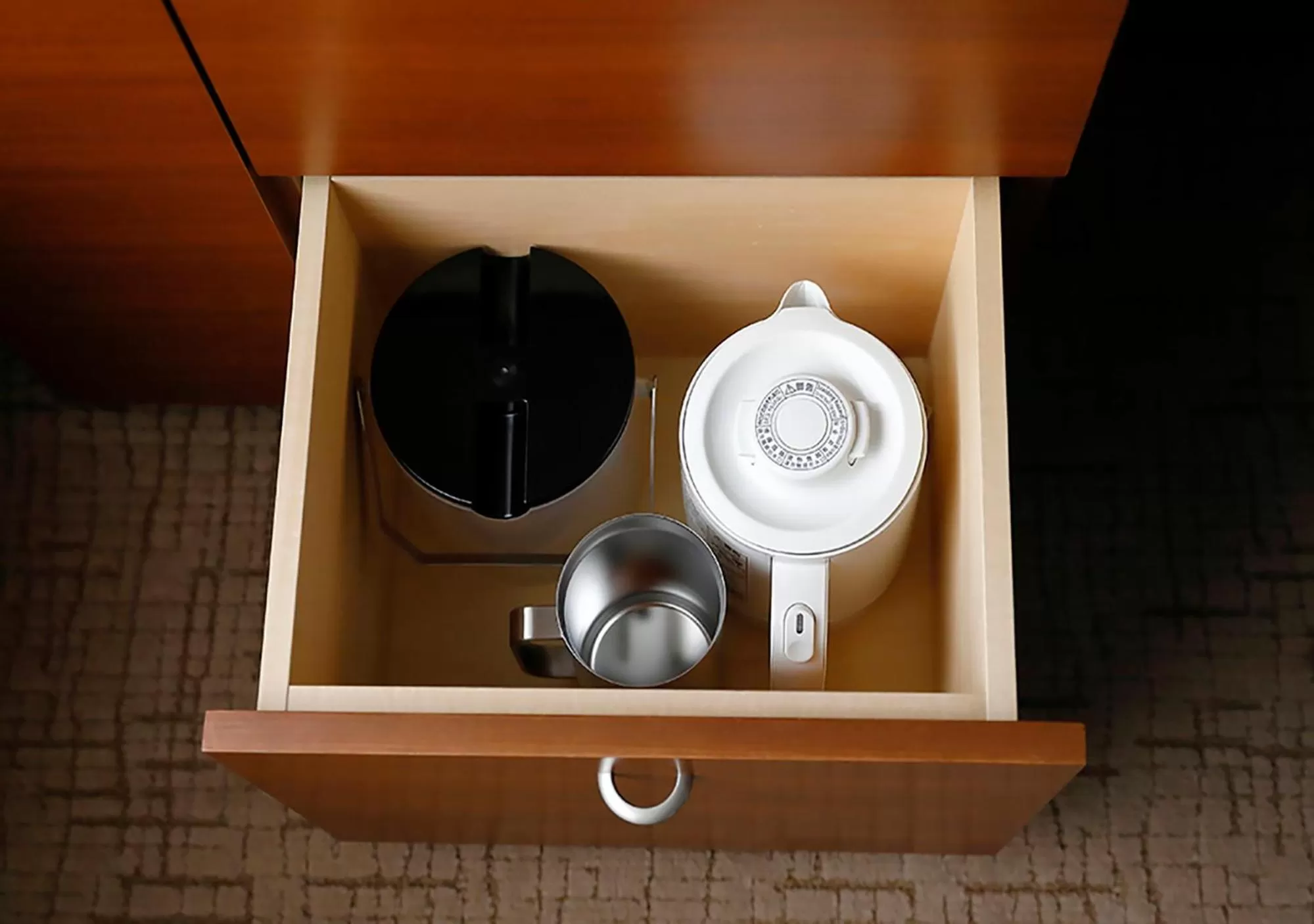 Coffee/tea facilities in Odakyu Hotel Century Southern Tower