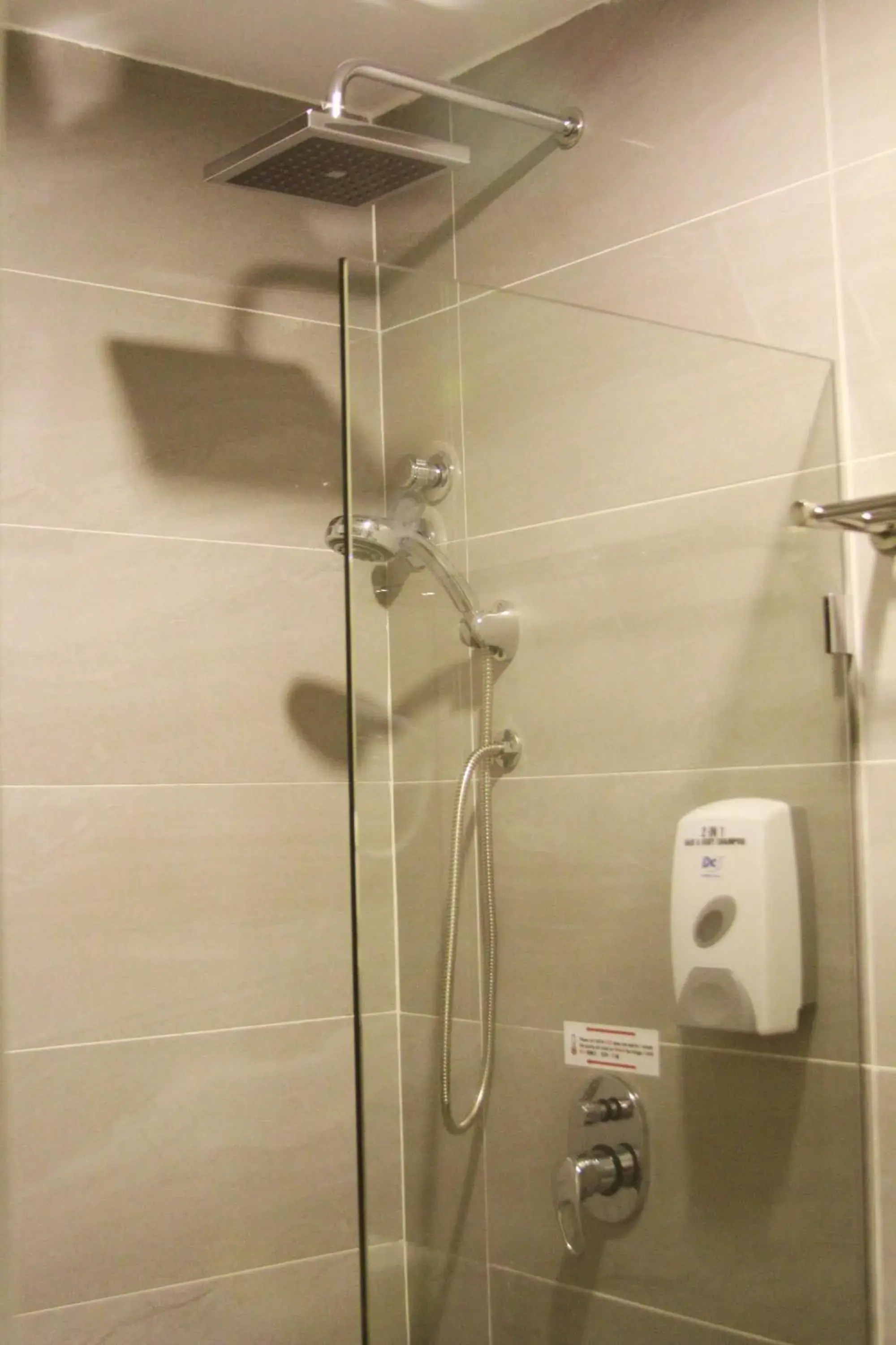 Shower, Bathroom in One Avenue Hotel