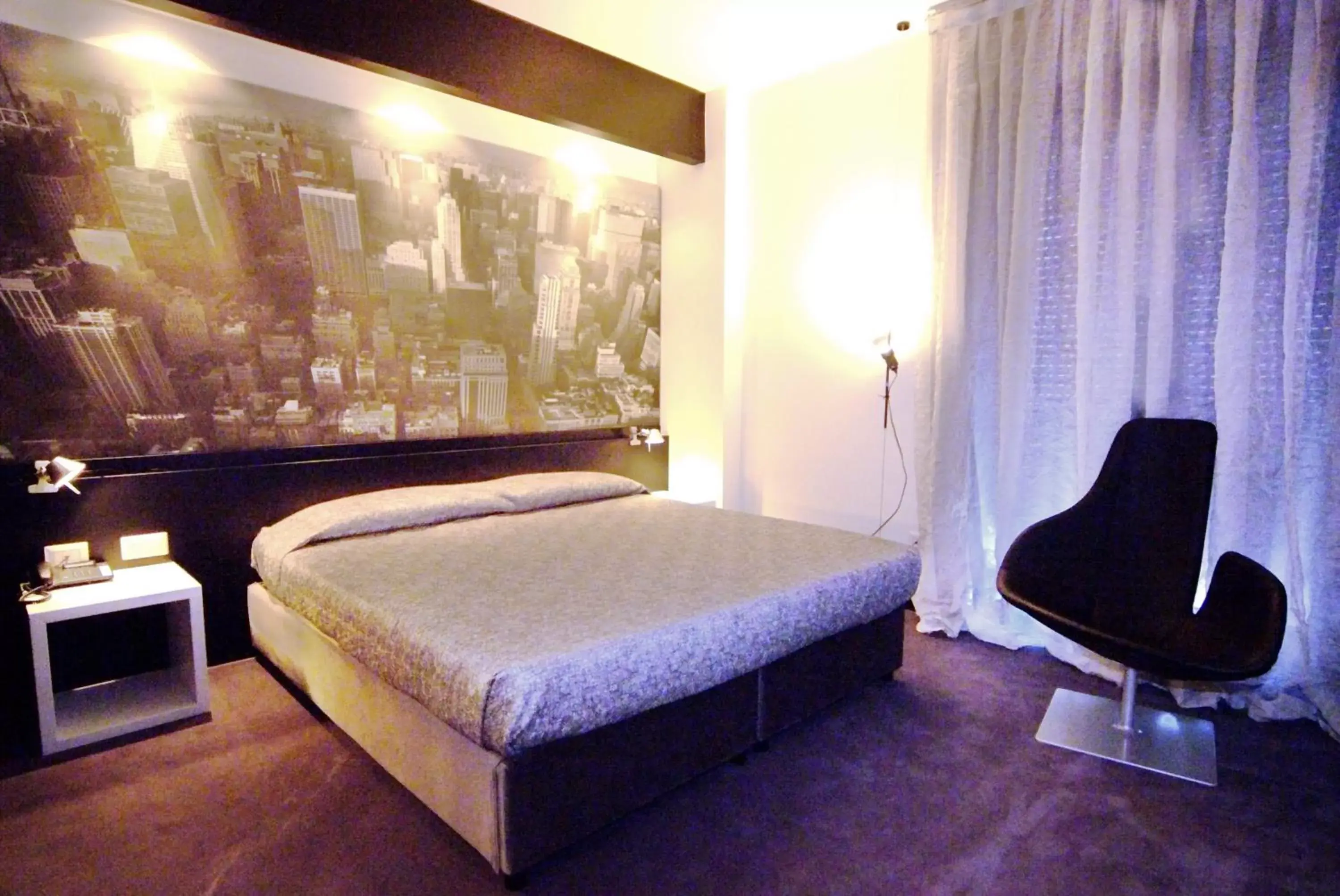 Bed in Design Suite Tirano