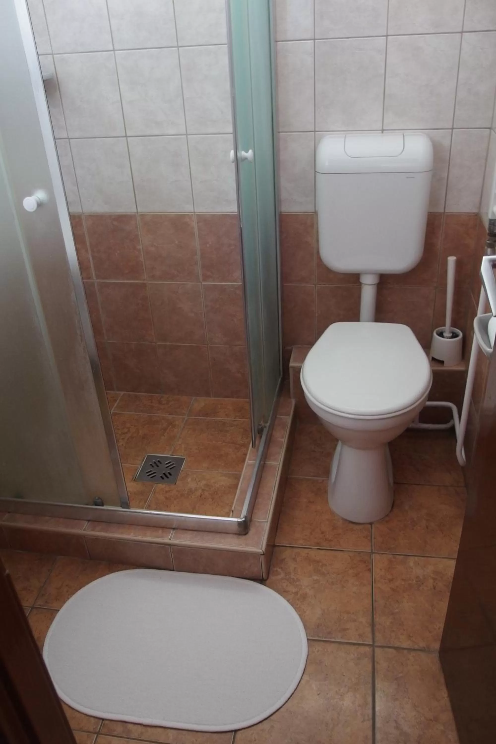 Shower in Romantik Étterem - Panzió