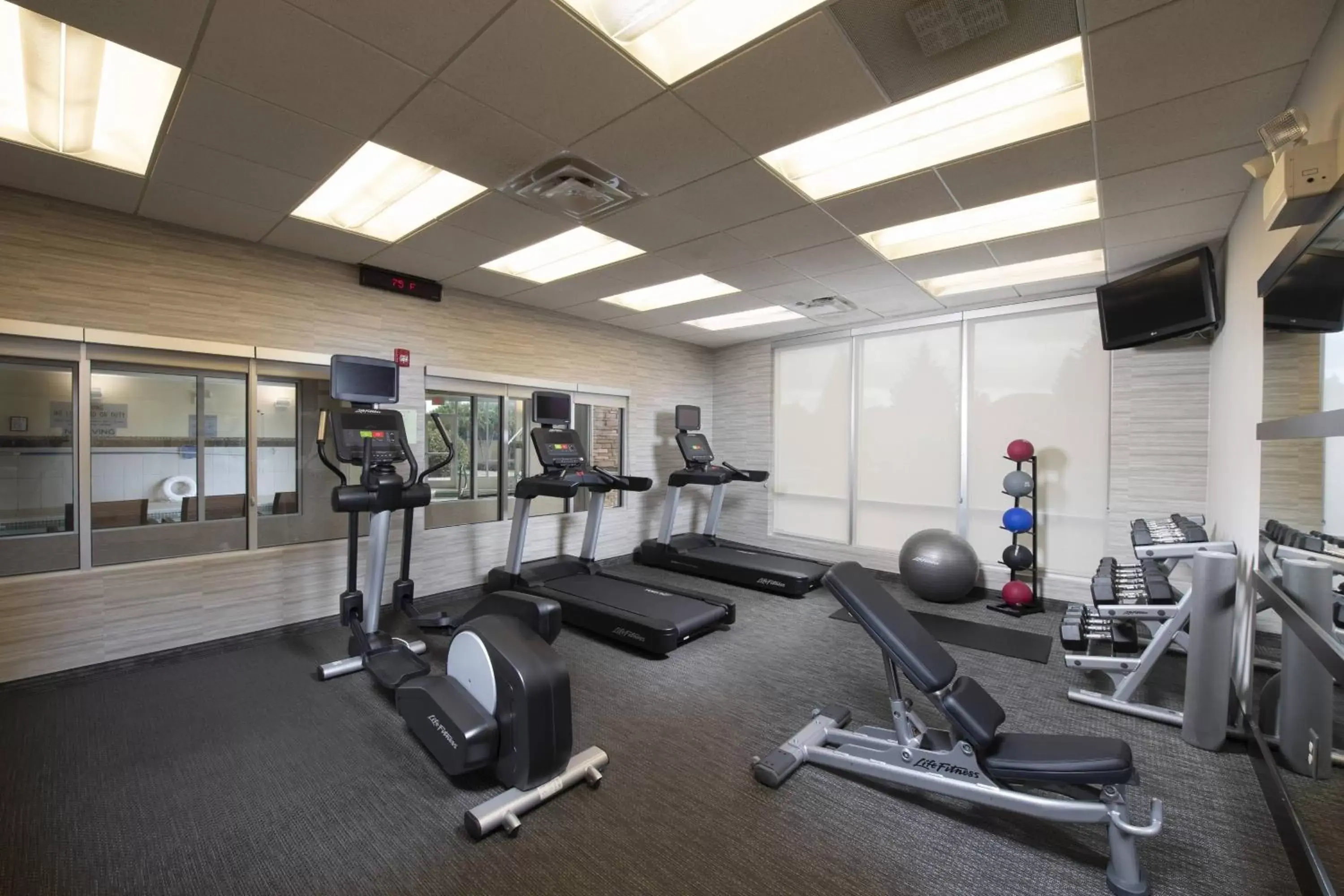 Fitness centre/facilities, Fitness Center/Facilities in Courtyard Atlanta McDonough