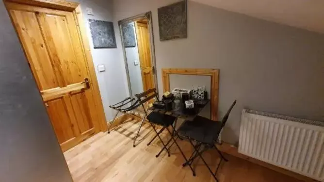 Dining Area in Forest Hills Lodge