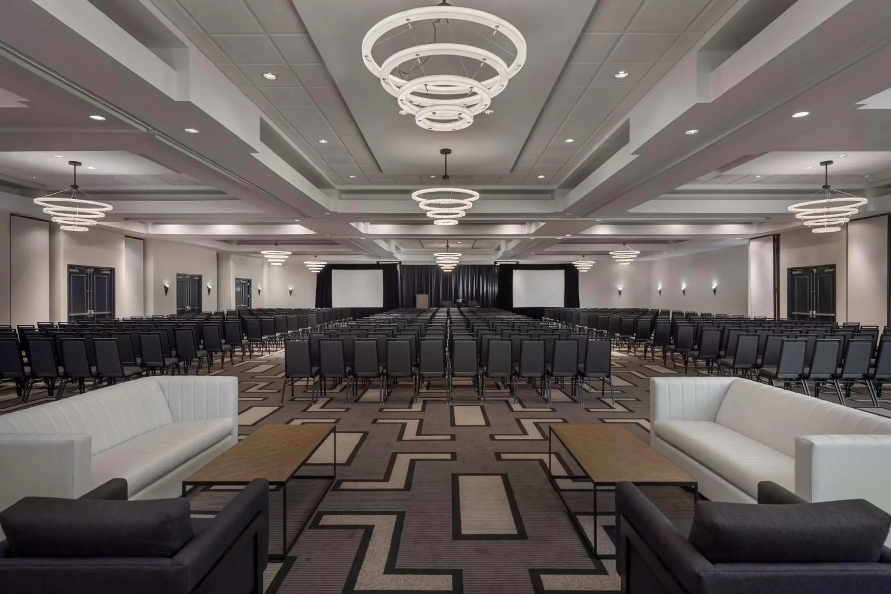 Meeting/conference room in Hilton Boston-Woburn