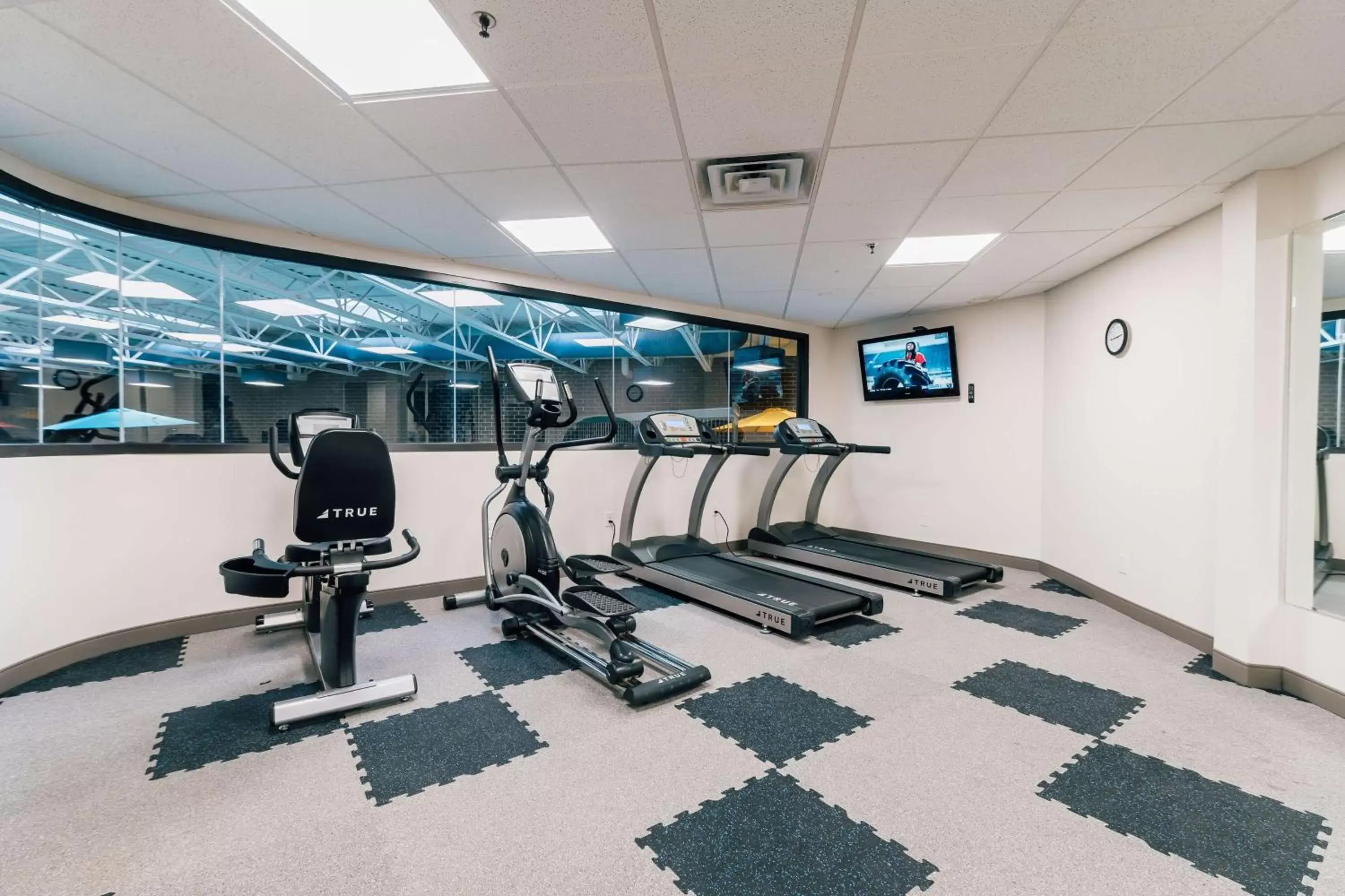 On site, Fitness Center/Facilities in Best Western Plus Executive Residency Waterloo & Cedar Falls
