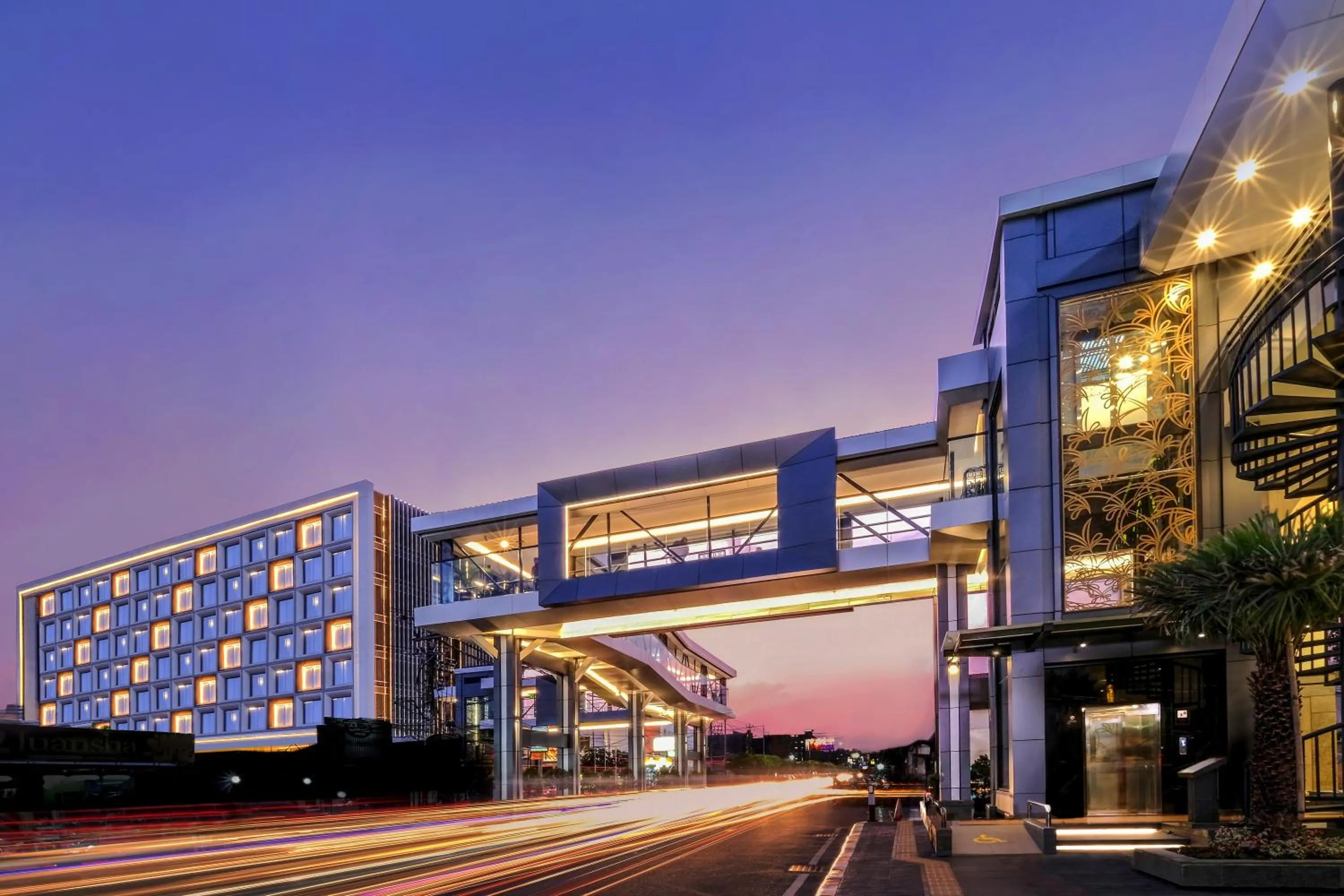 GRAMM HOTEL by Ambarrukmo Yogyakarta