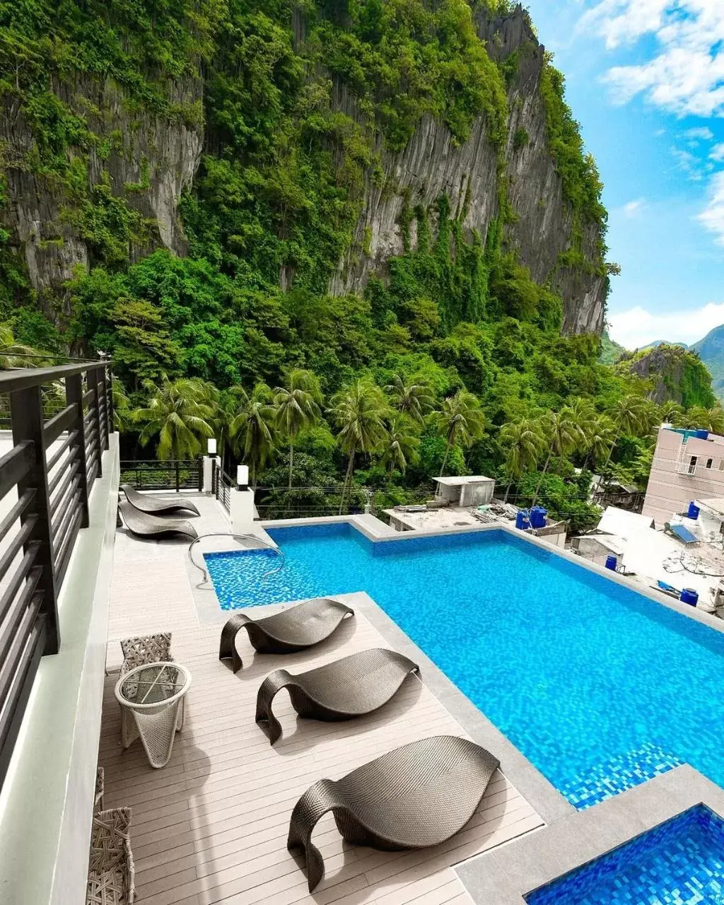 Swimming pool, Pool View in Lagùn Hotel