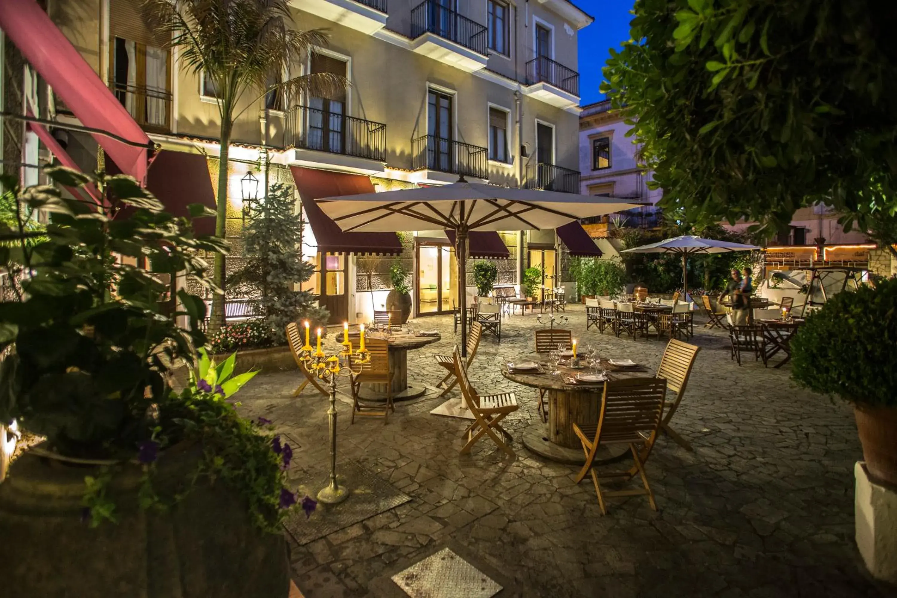 Restaurant/places to eat in Hotel Victoria Maiorino