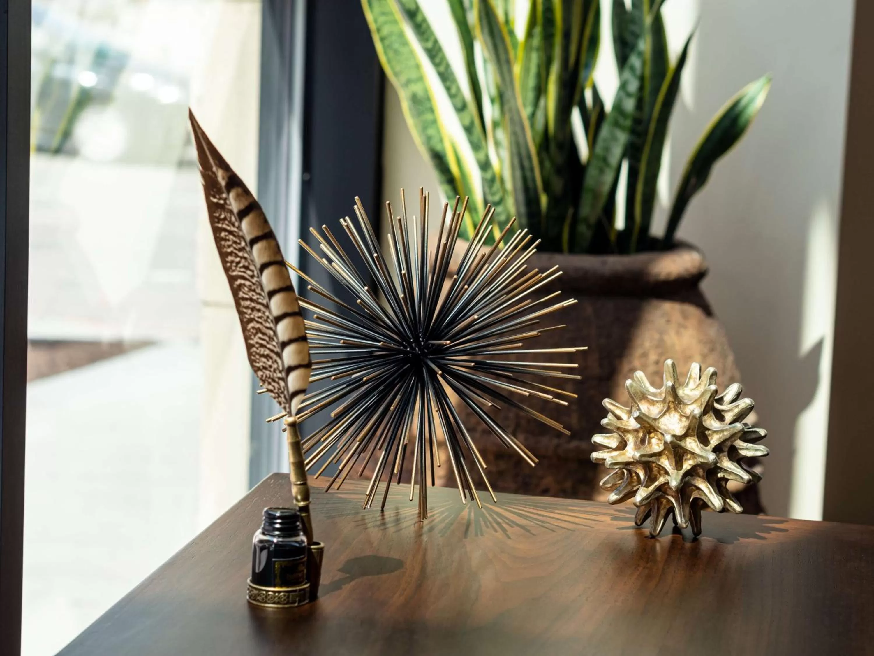 Lobby or reception in The Peregrine Omaha Downtown Curio Collection By Hilton