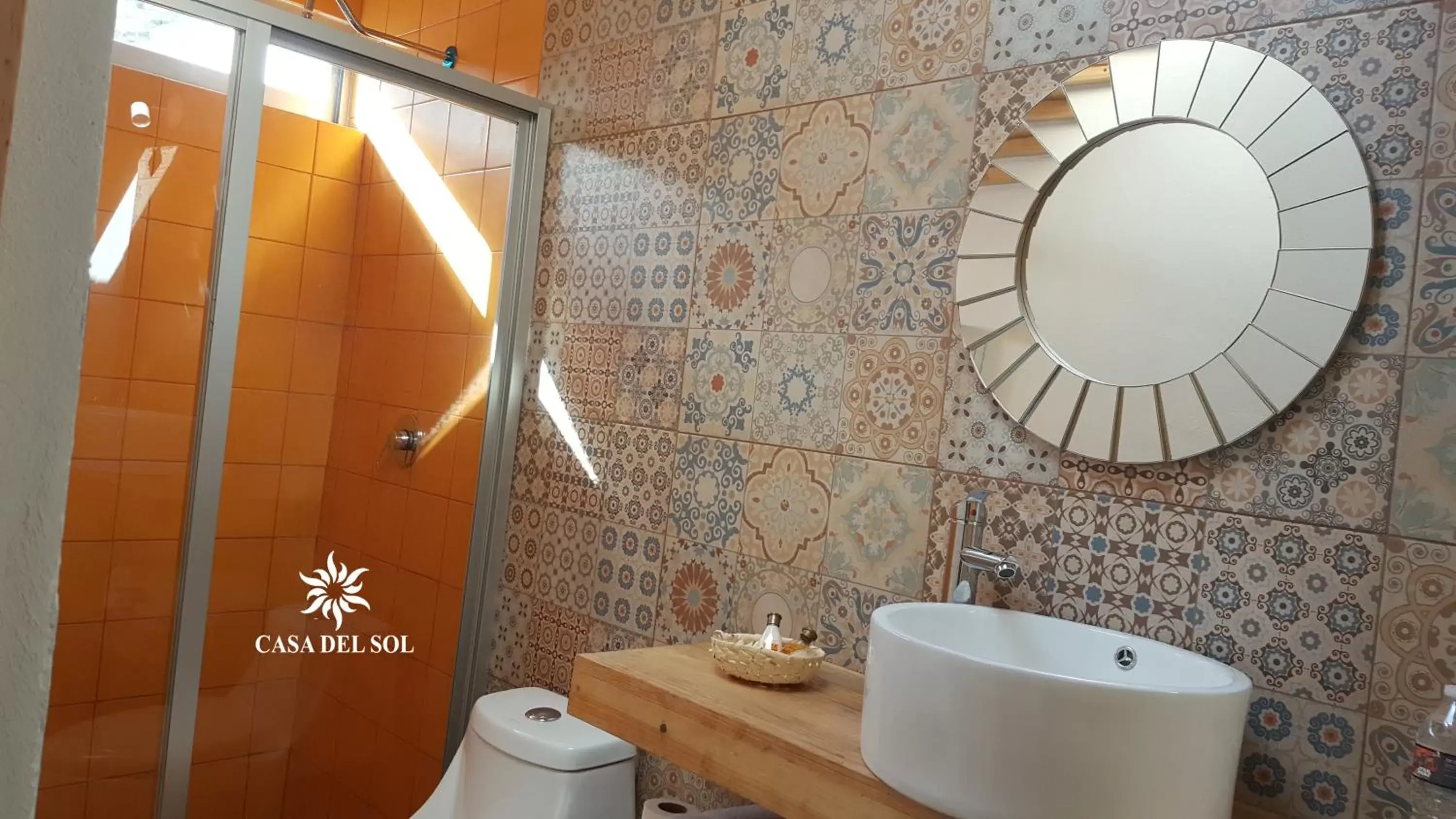 Toilet, Bathroom in Hotel Casa del Sol