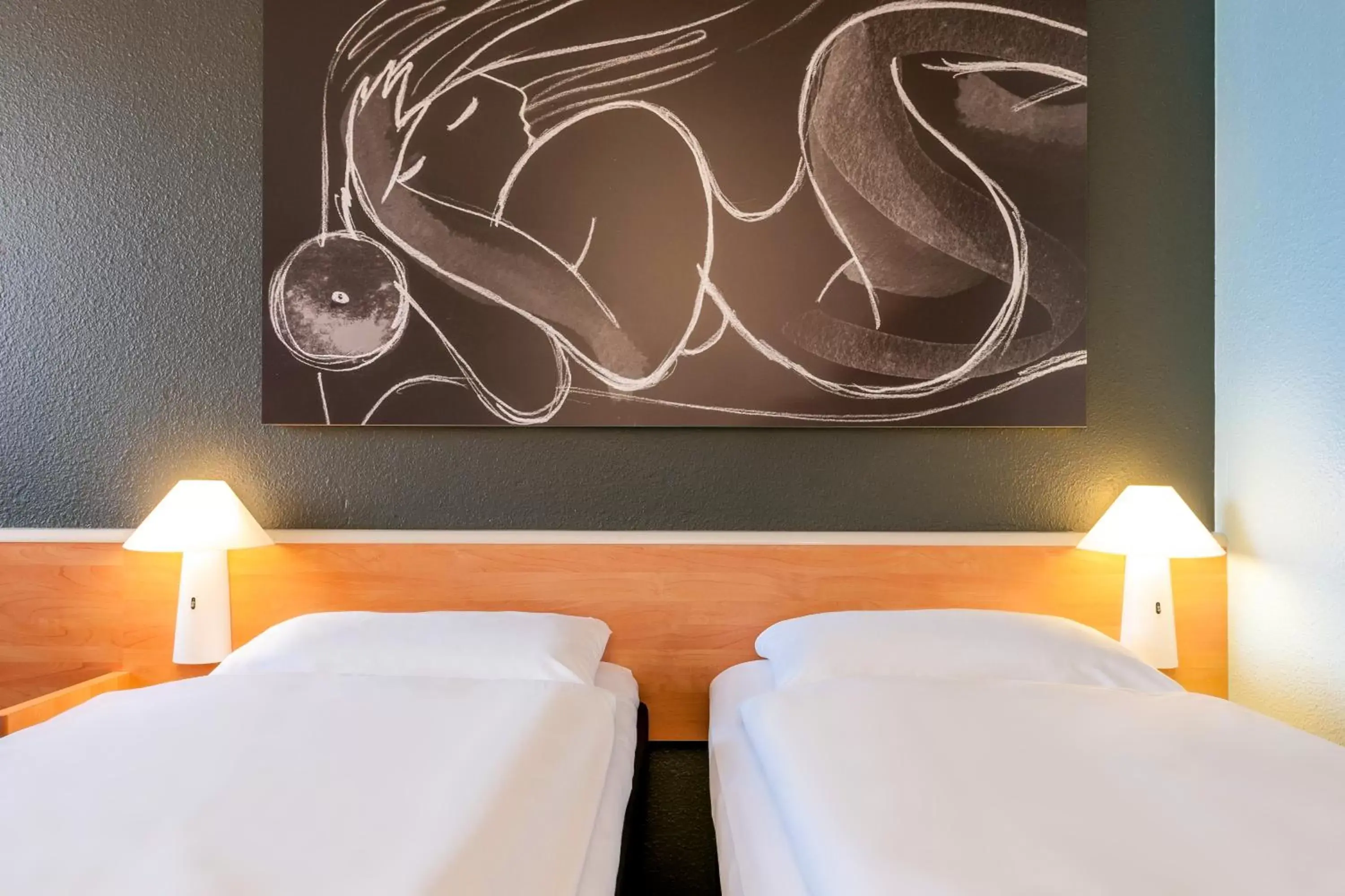 Bedroom, Bed in ibis Montélimar Nord